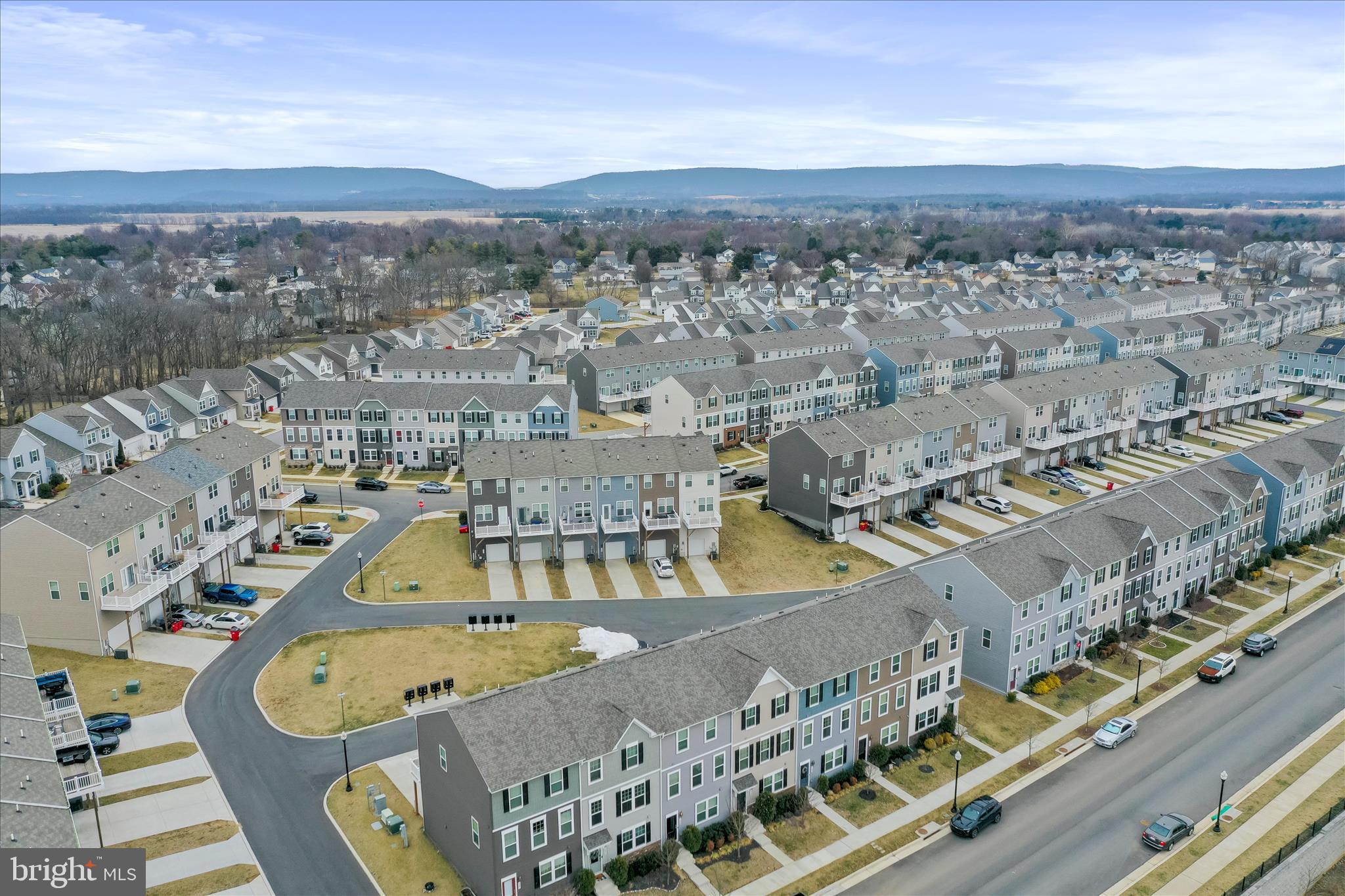 PRESIDENTS POINTE - Residential