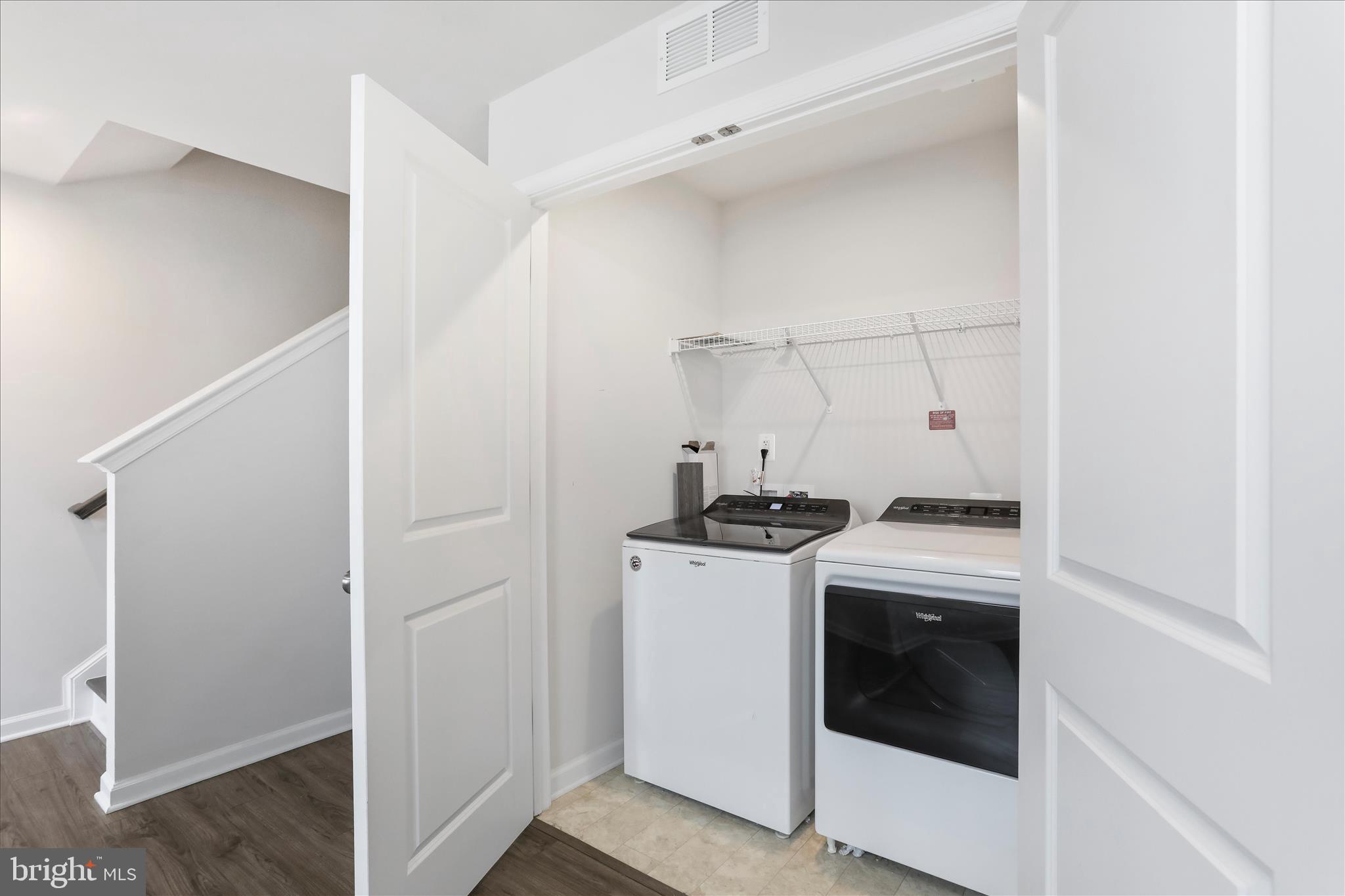 PRESIDENTS POINTE - Residential