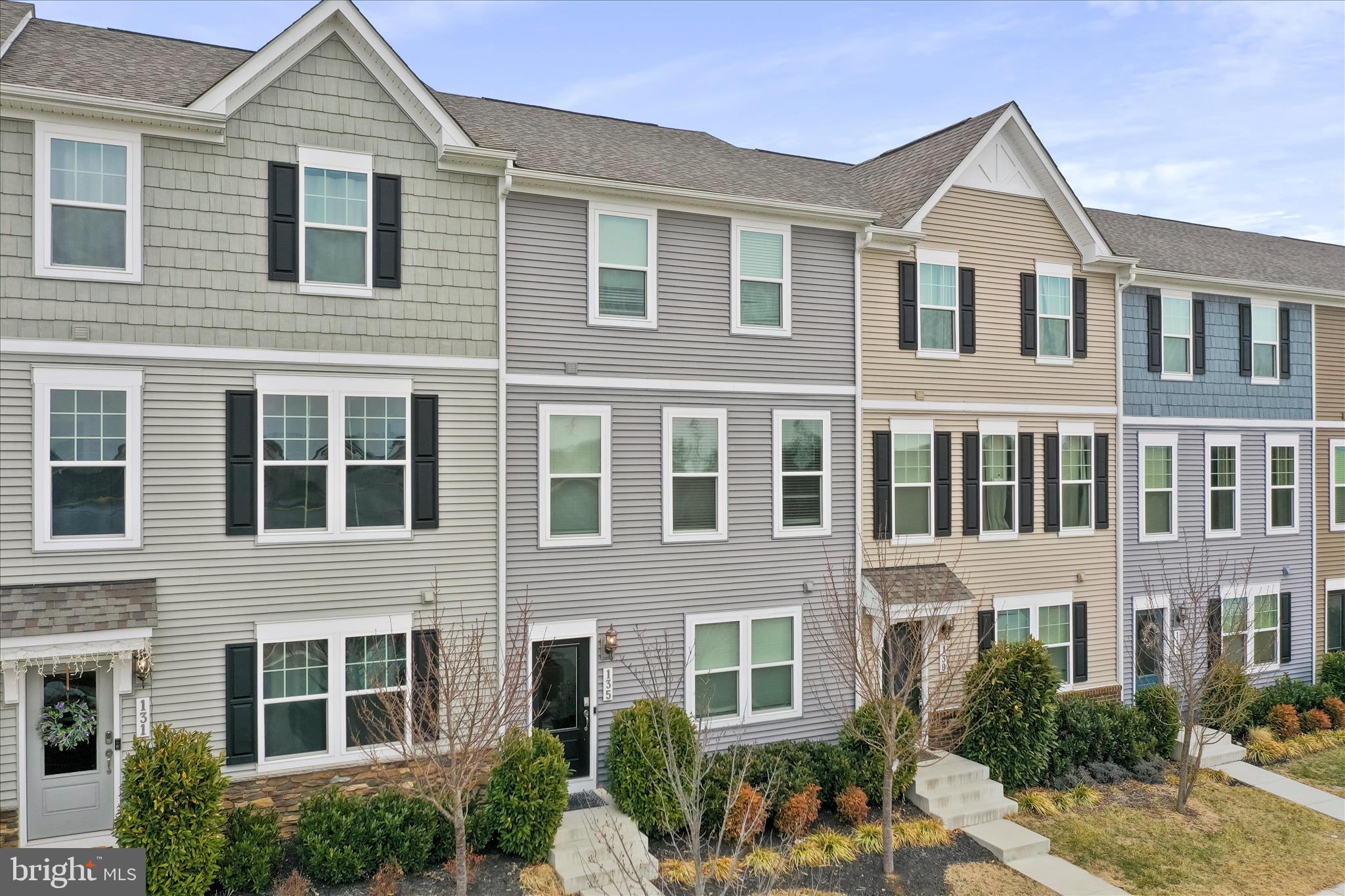 135 PRESIDENTS POINTE AVENUE