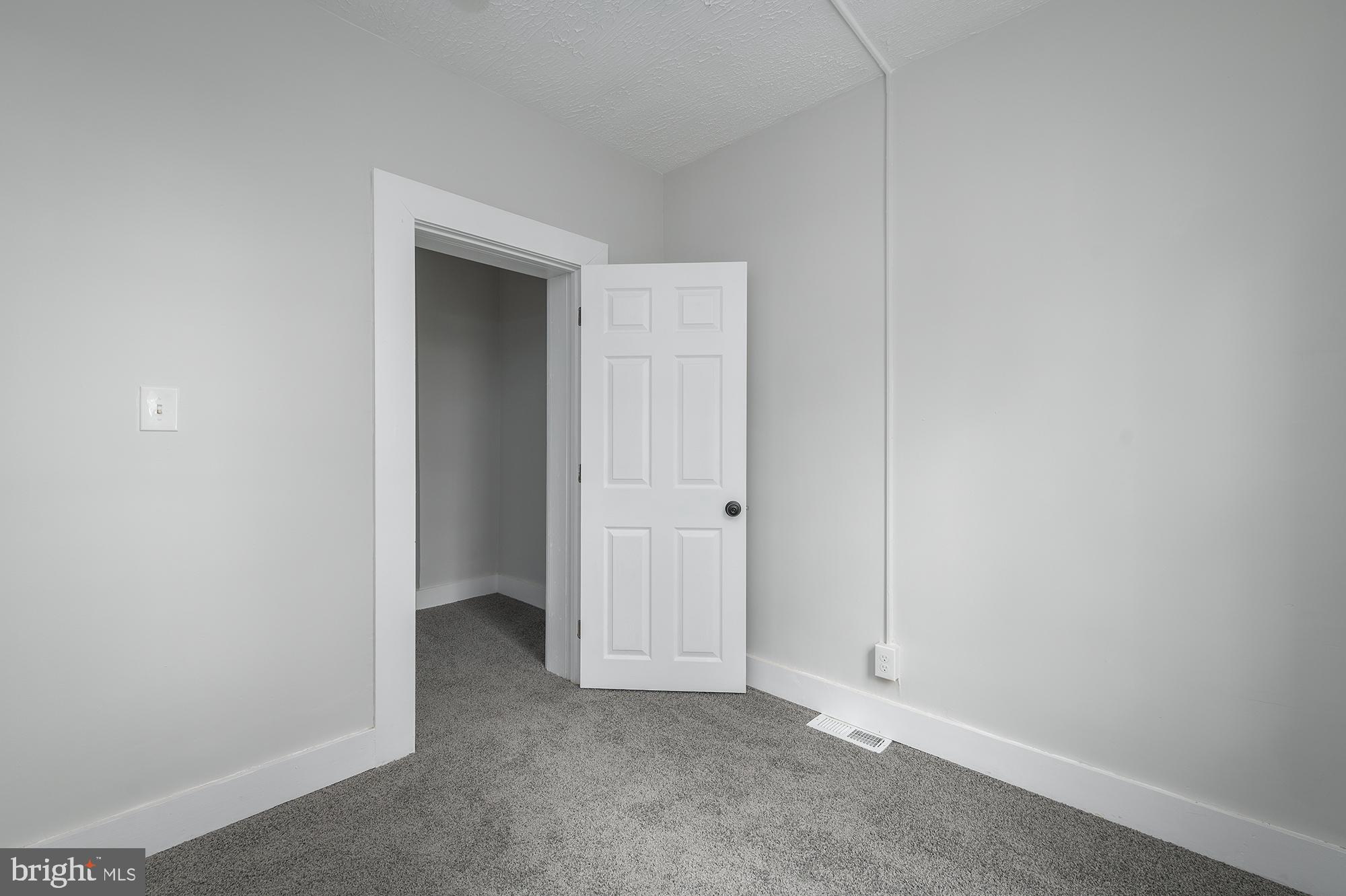 WESTPORT - Residential