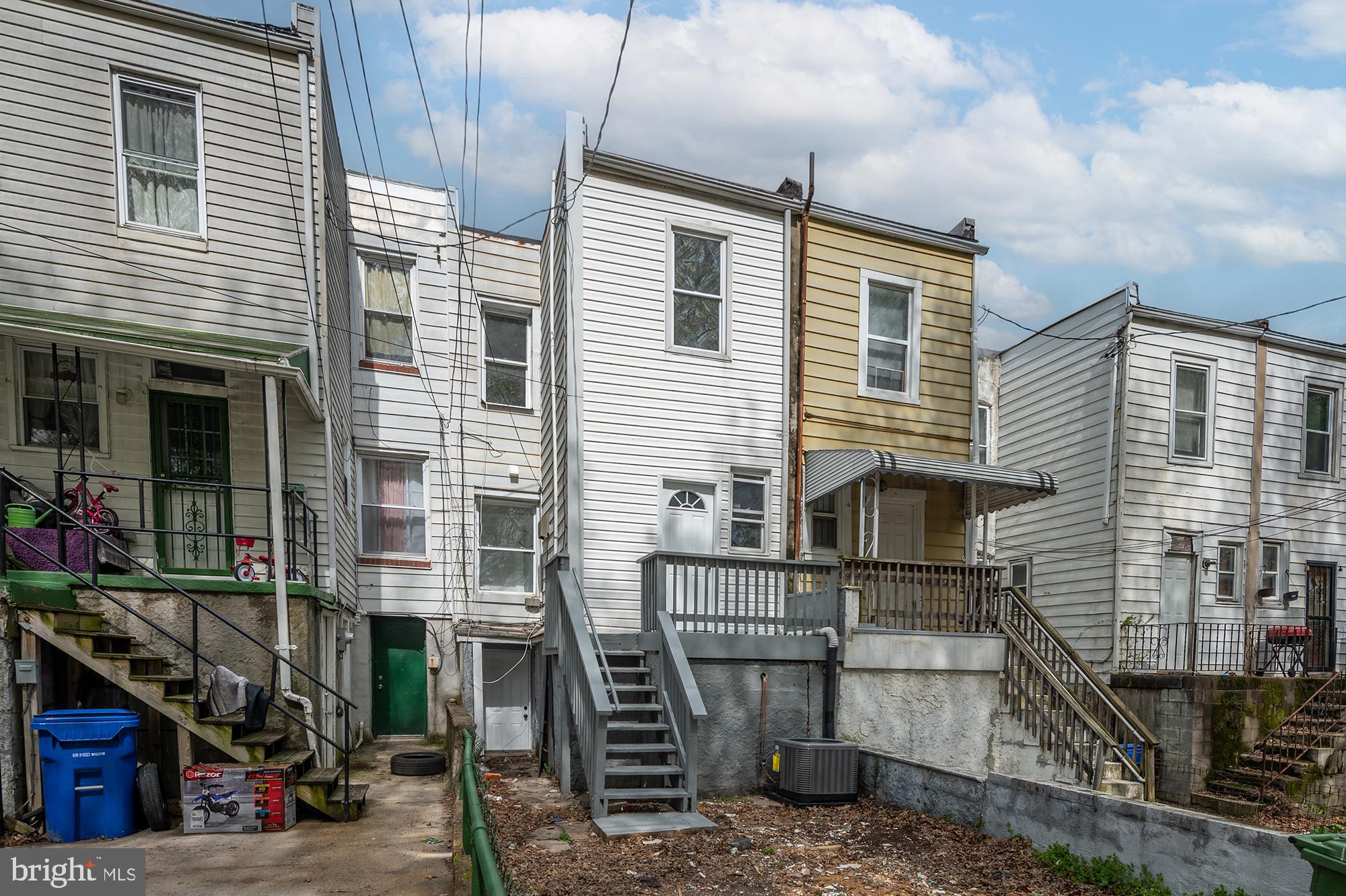 WESTPORT - Residential