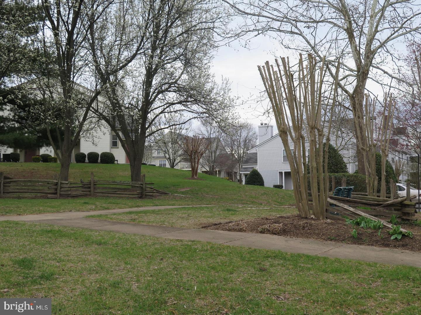 PONDS AT CENTREVILLE - Residential
