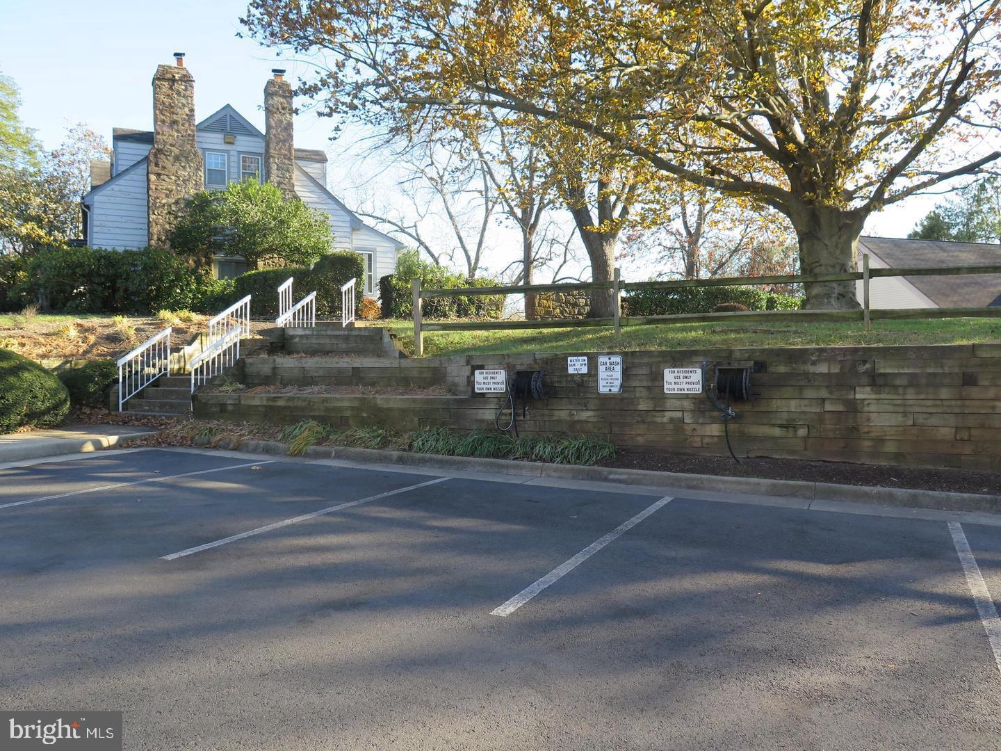 PONDS AT CENTREVILLE - Residential