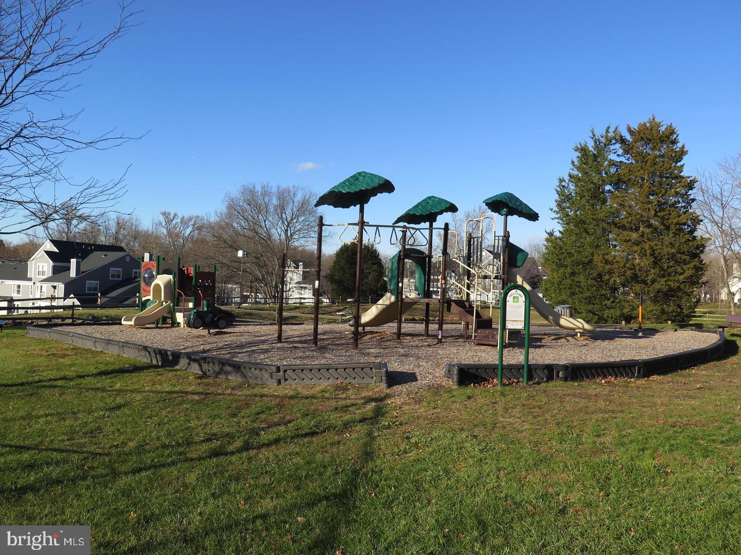 PONDS AT CENTREVILLE - Residential