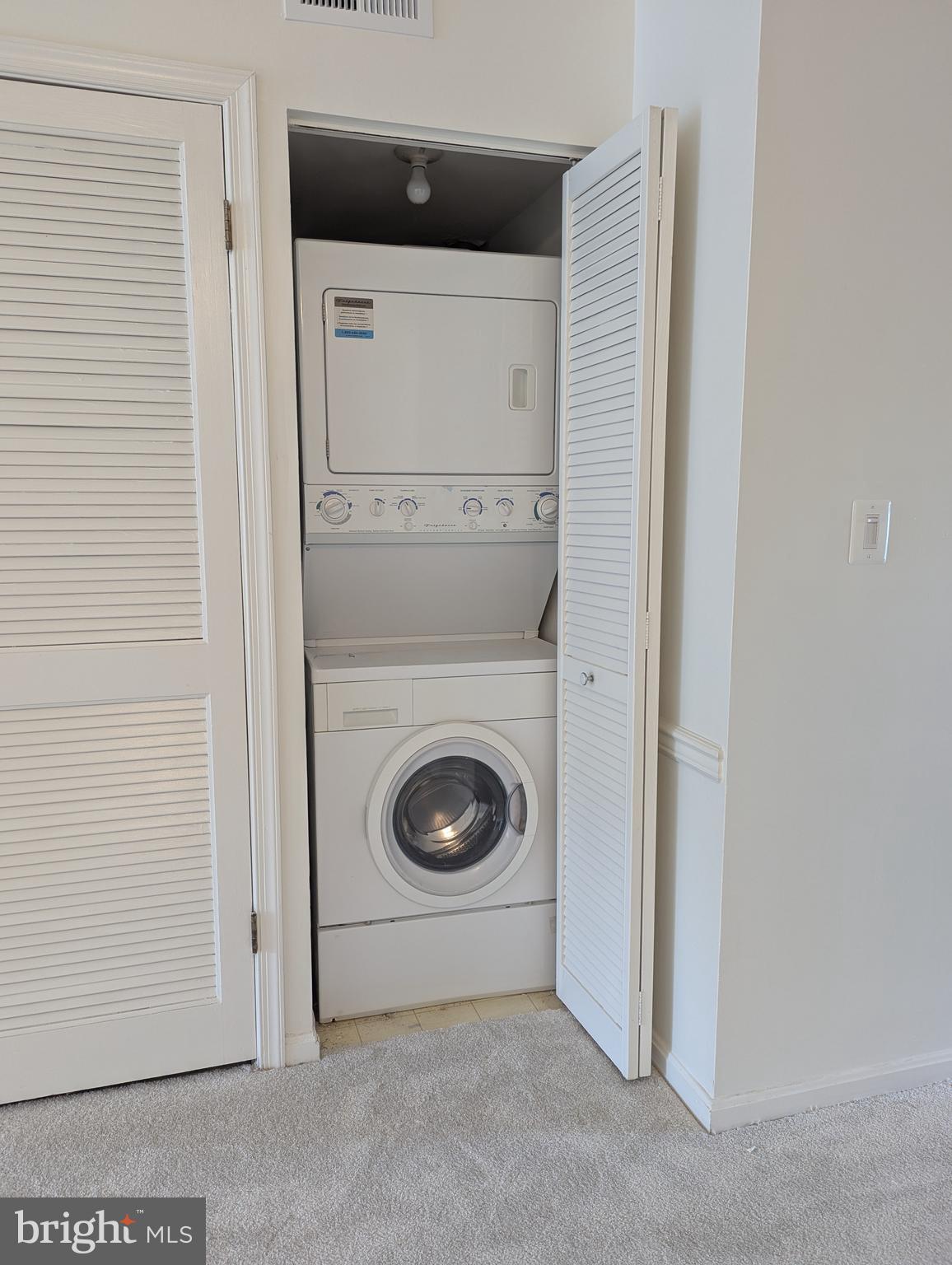 PONDS AT CENTREVILLE - Residential