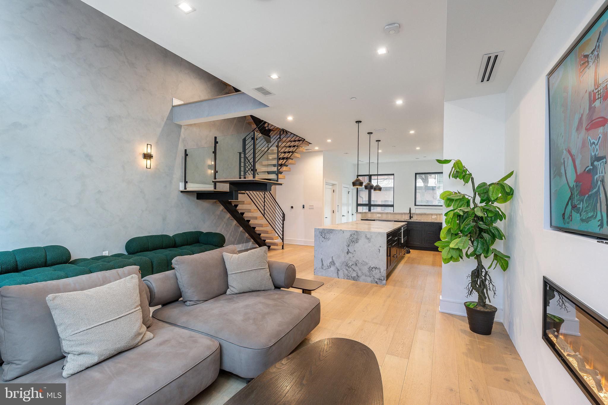RITTENHOUSE SQUARE - Residential