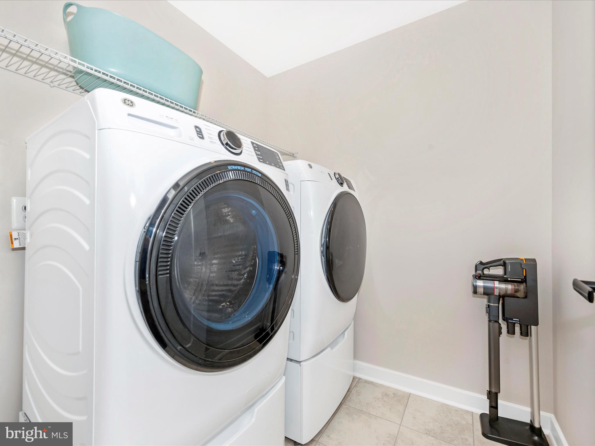 LAKE LINGANORE - Residential