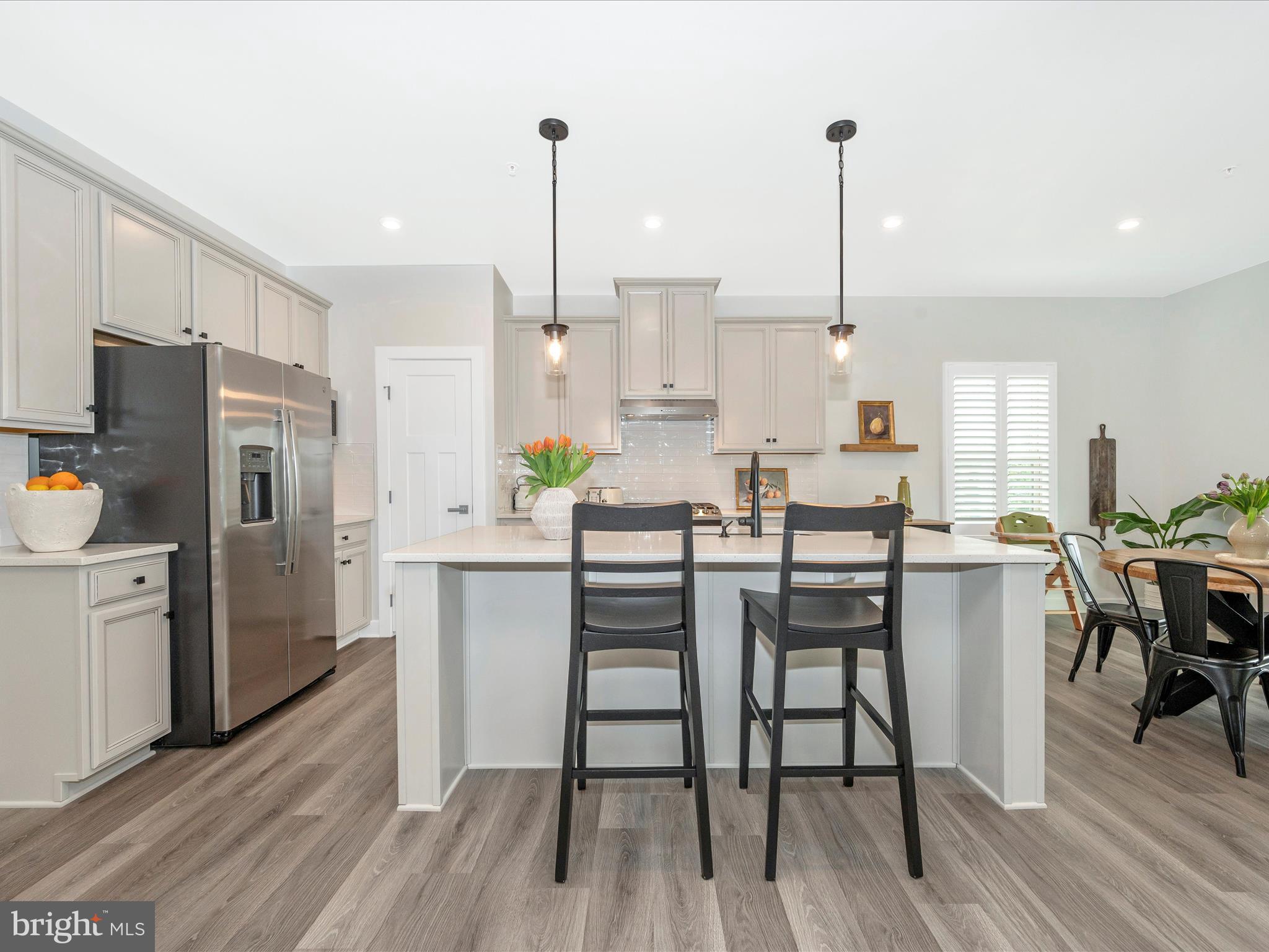 LAKE LINGANORE - Residential