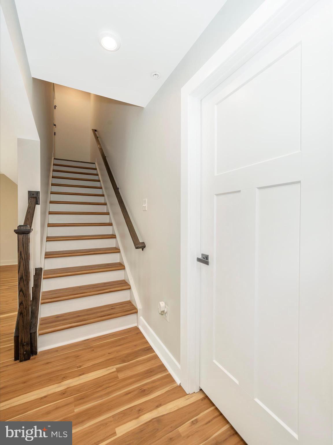 LAKE LINGANORE - Residential