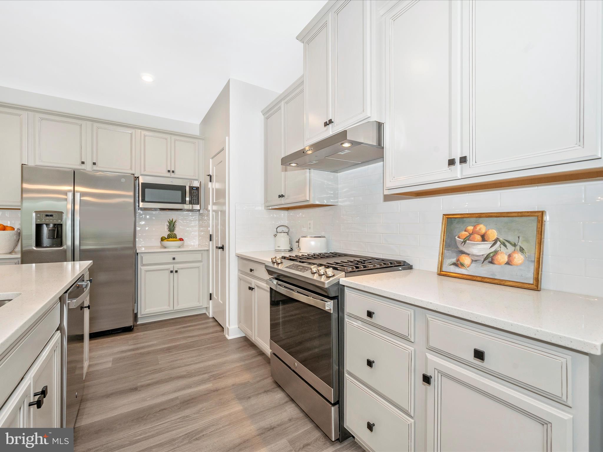 LAKE LINGANORE - Residential