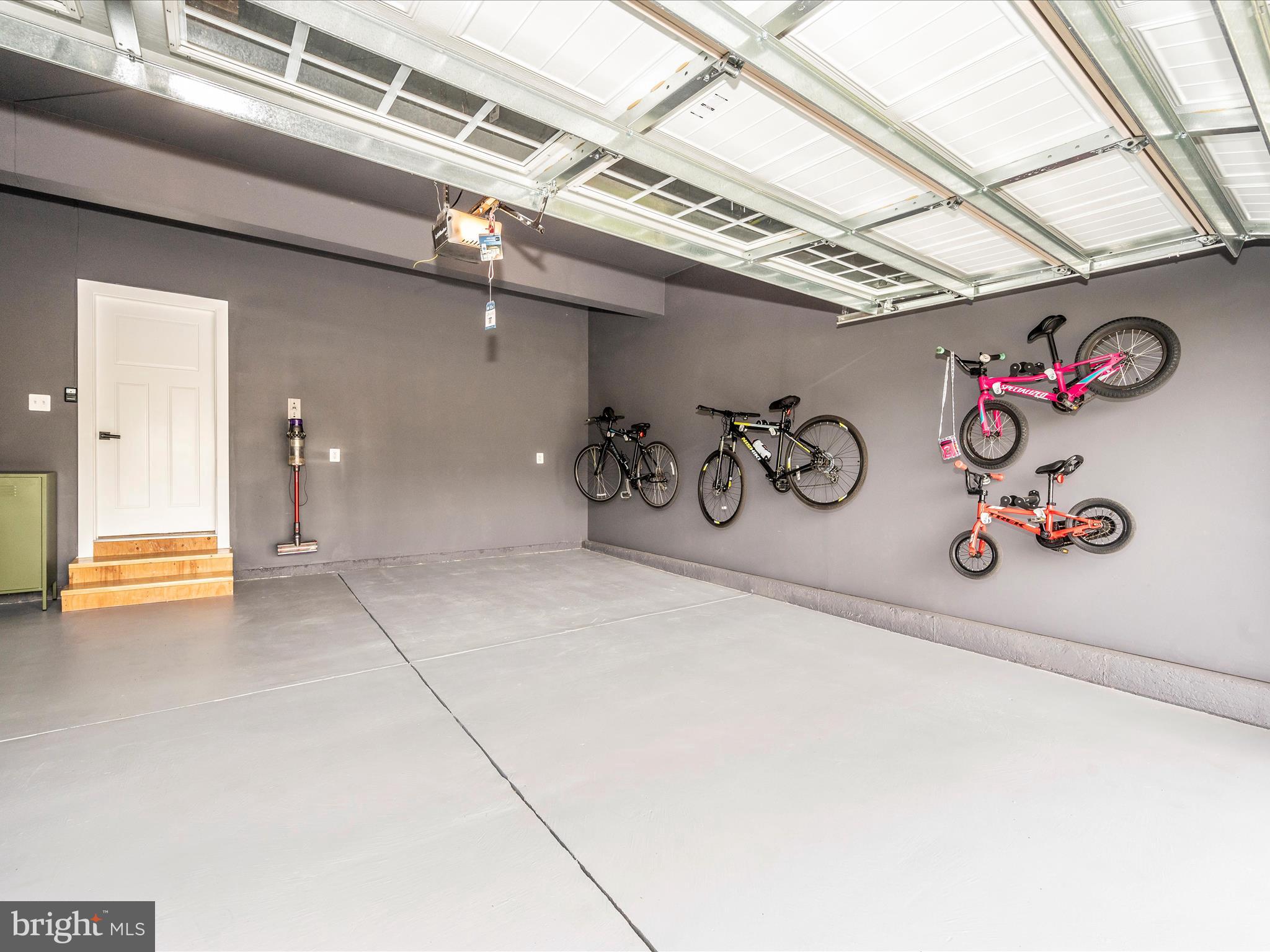 LAKE LINGANORE - Residential