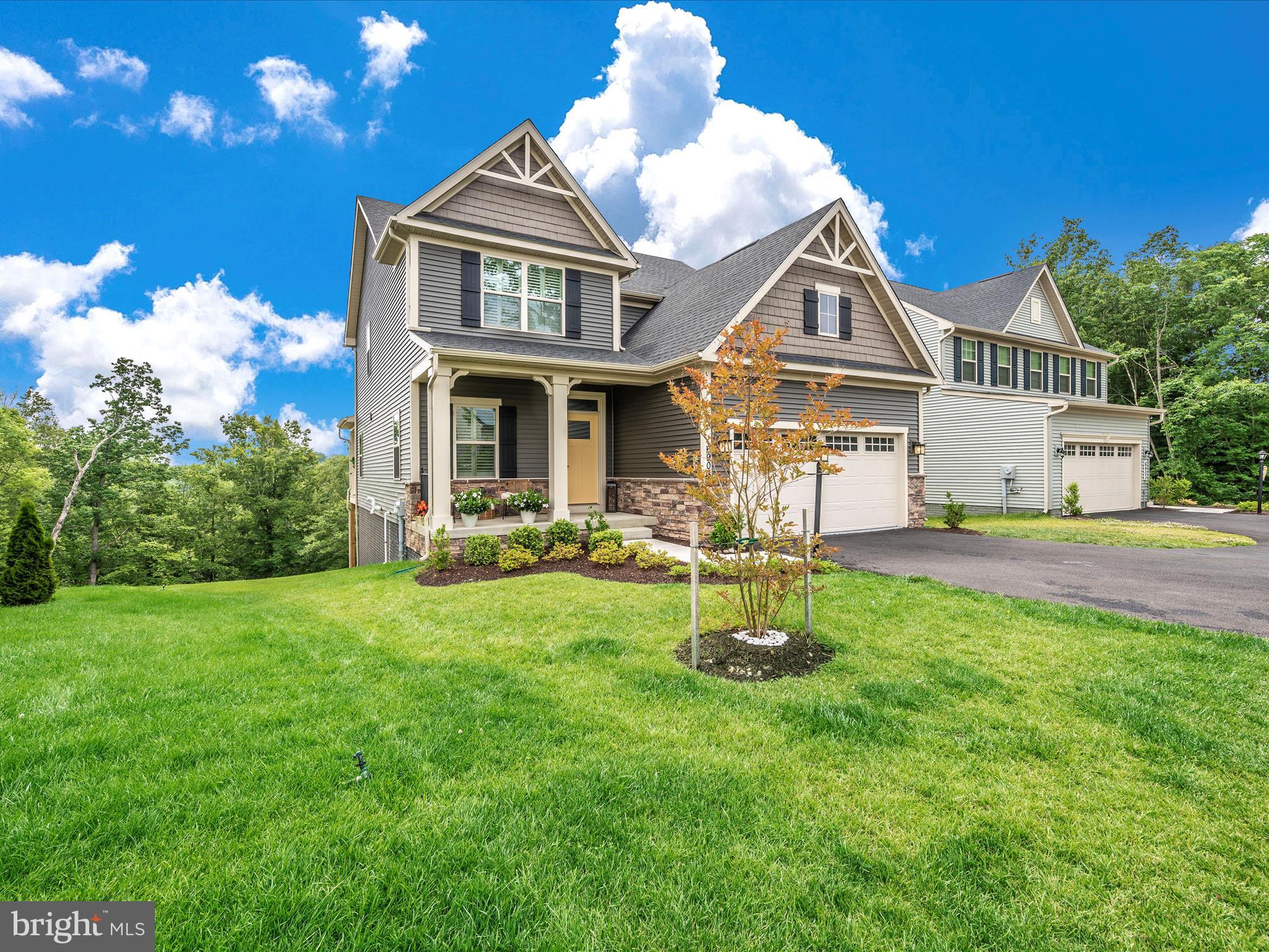 LAKE LINGANORE - Residential