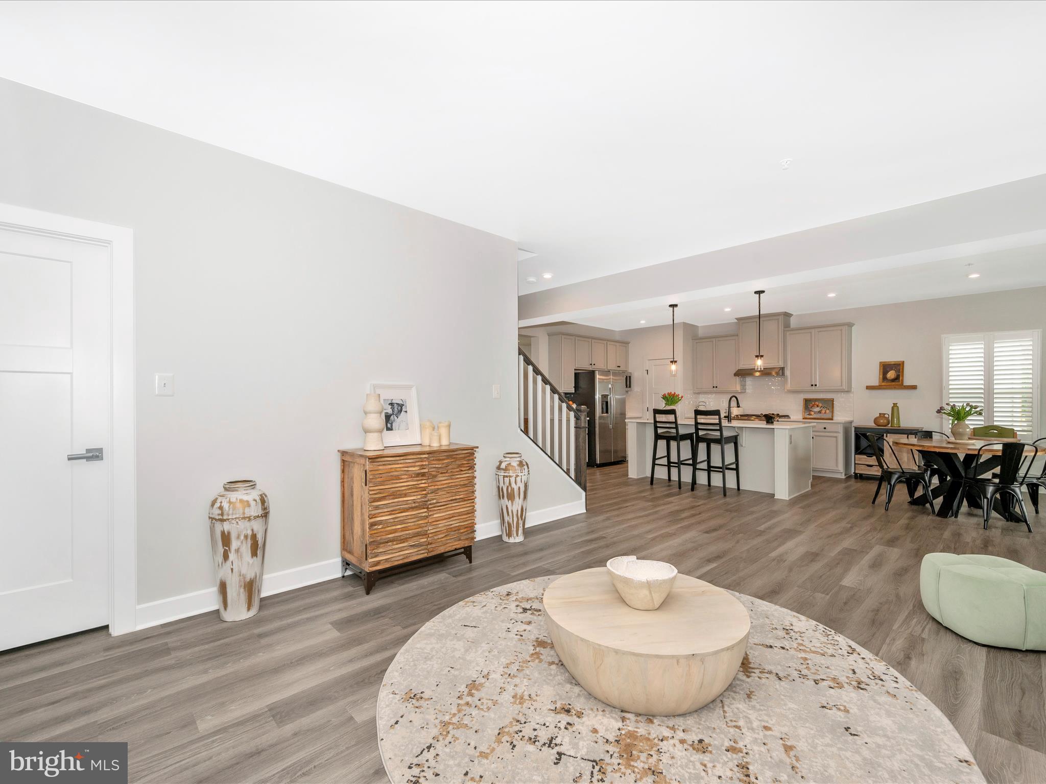 LAKE LINGANORE - Residential