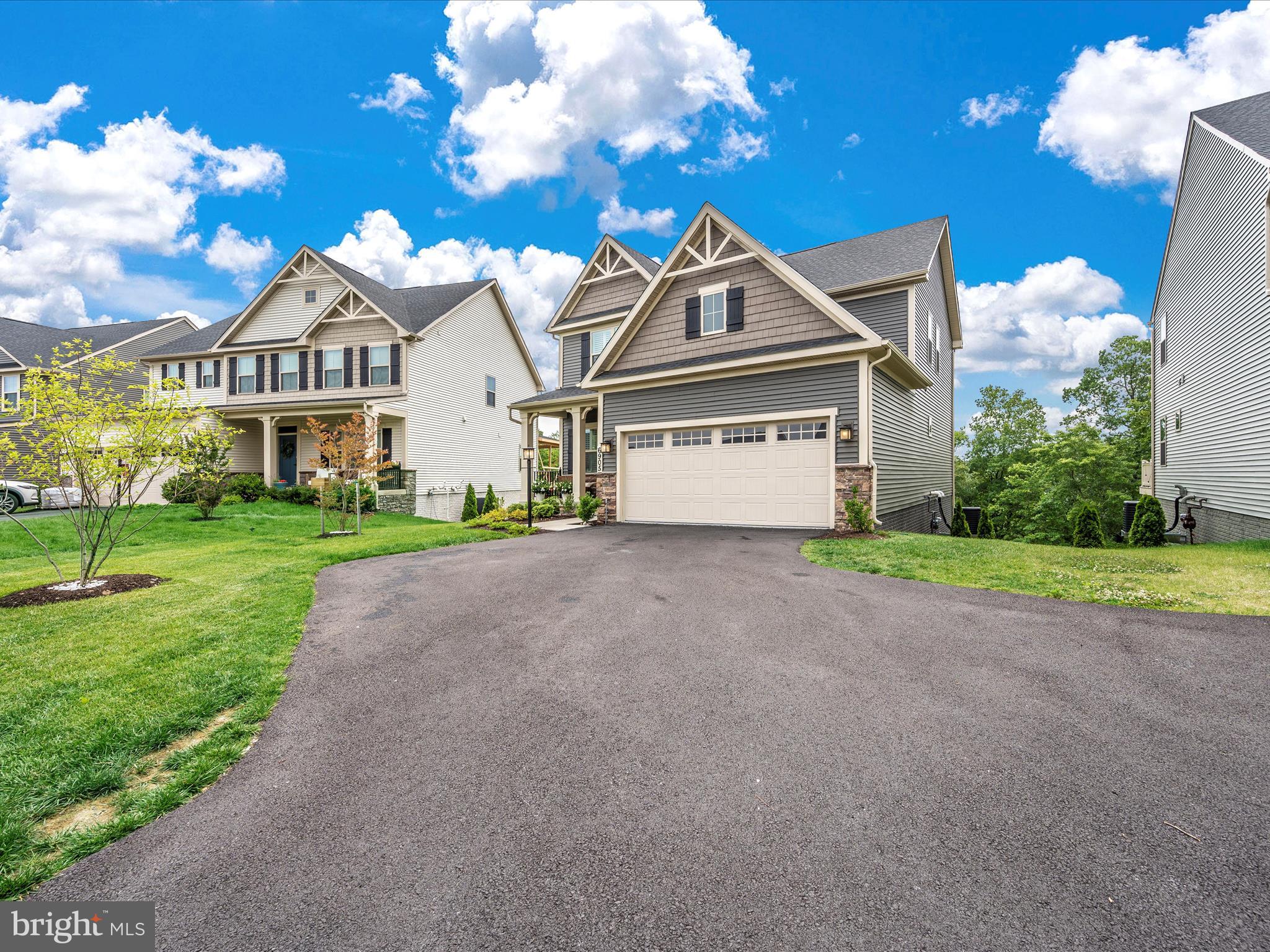 LAKE LINGANORE - Residential