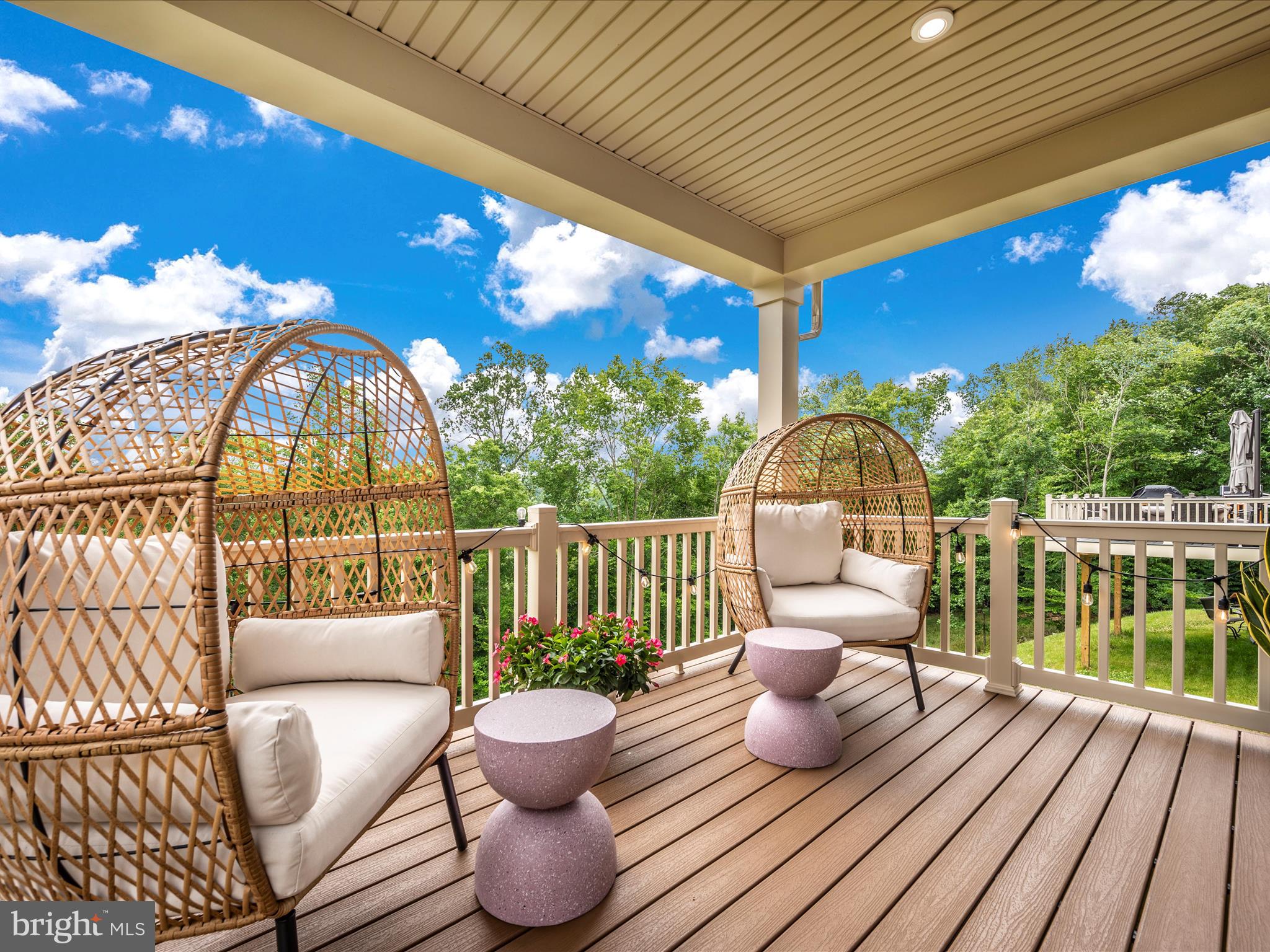 LAKE LINGANORE - Residential