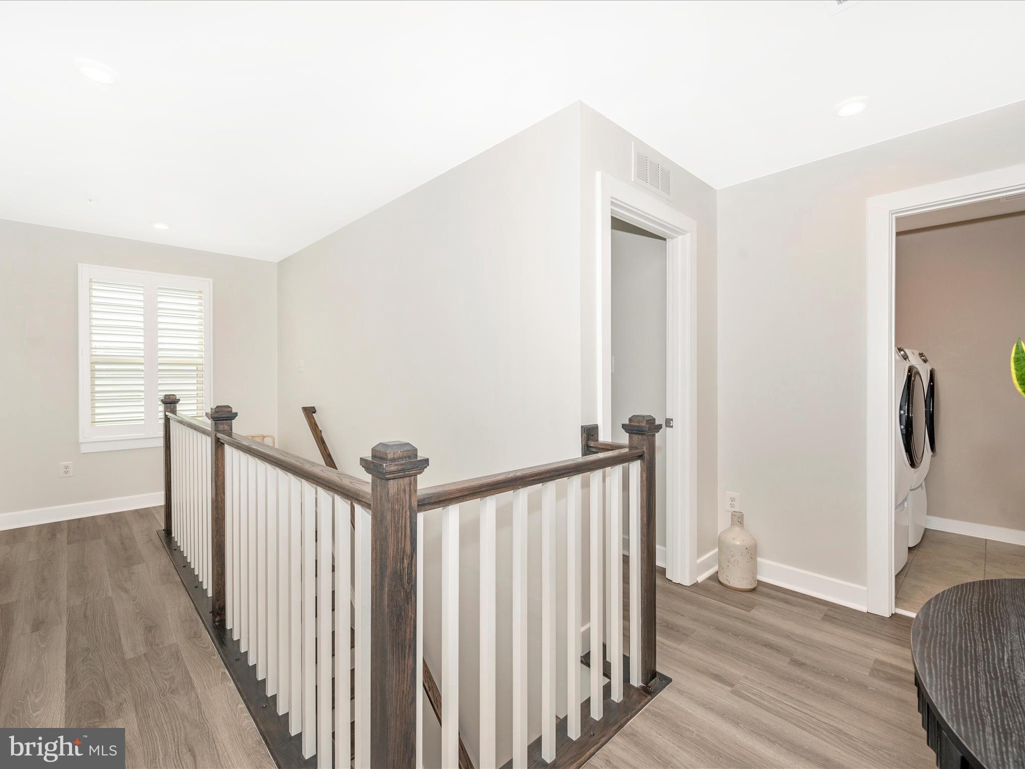 LAKE LINGANORE - Residential