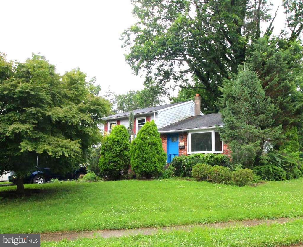 Photo of 1750 N North Hills Avenue, WILLOW GROVE, PA 19090 (MLS # PAMC2187378)
