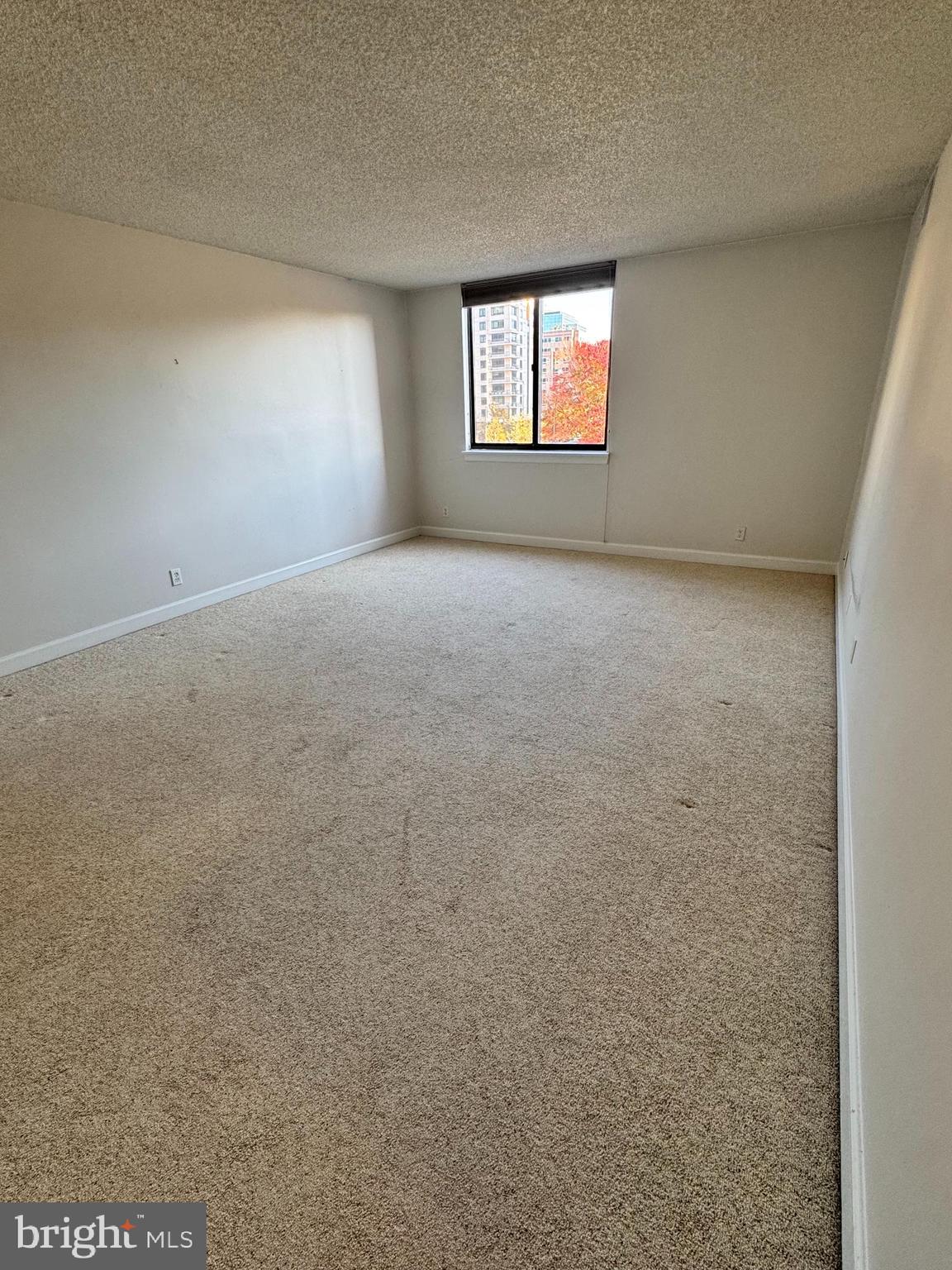 3800 FAIRFAX DRIVE 104