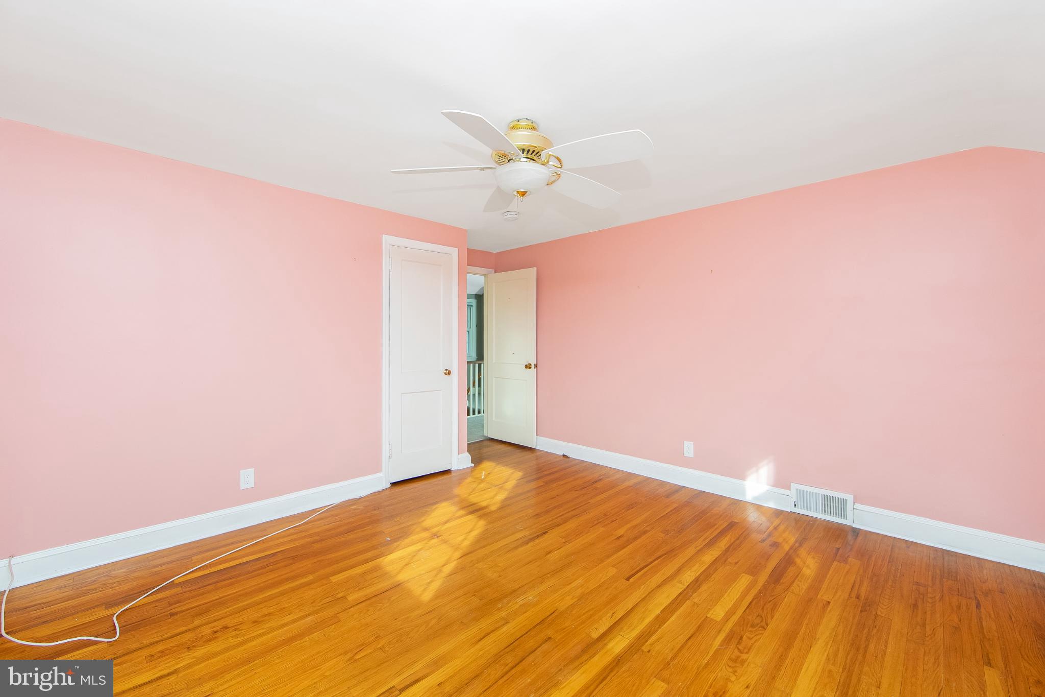 ROLLING GREEN - Residential Lease