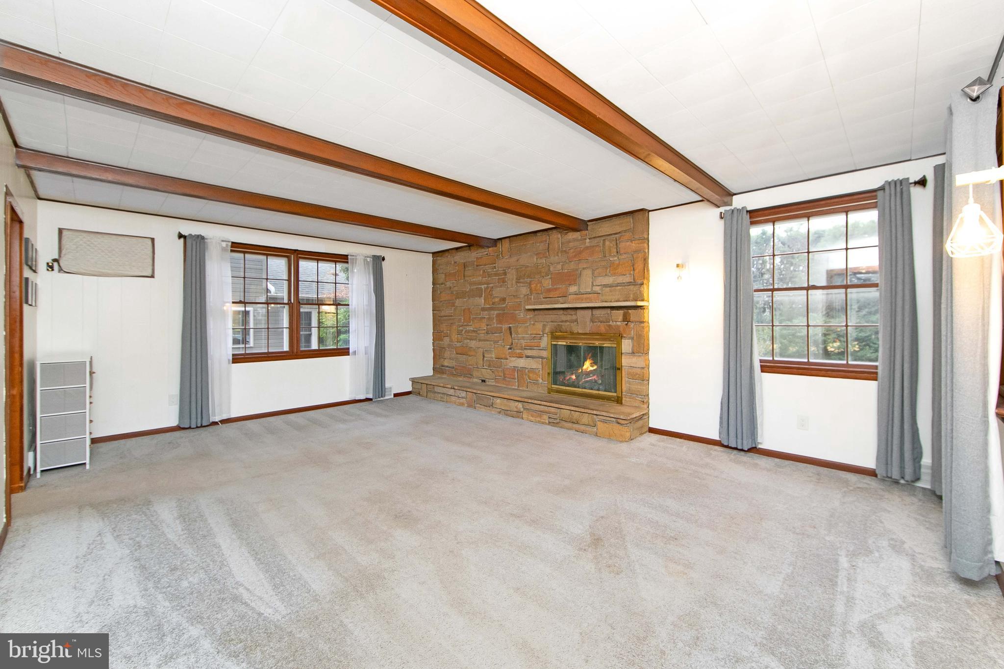 ROLLING GREEN - Residential Lease