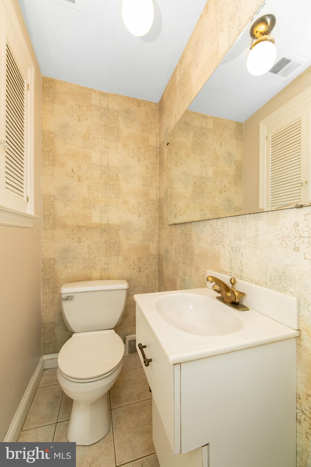 ROLLING GREEN - Residential Lease