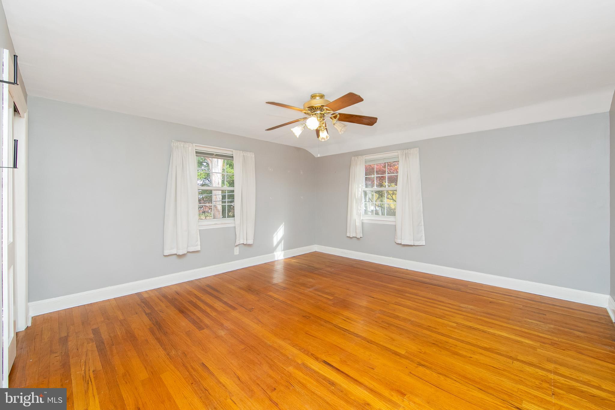 ROLLING GREEN - Residential Lease