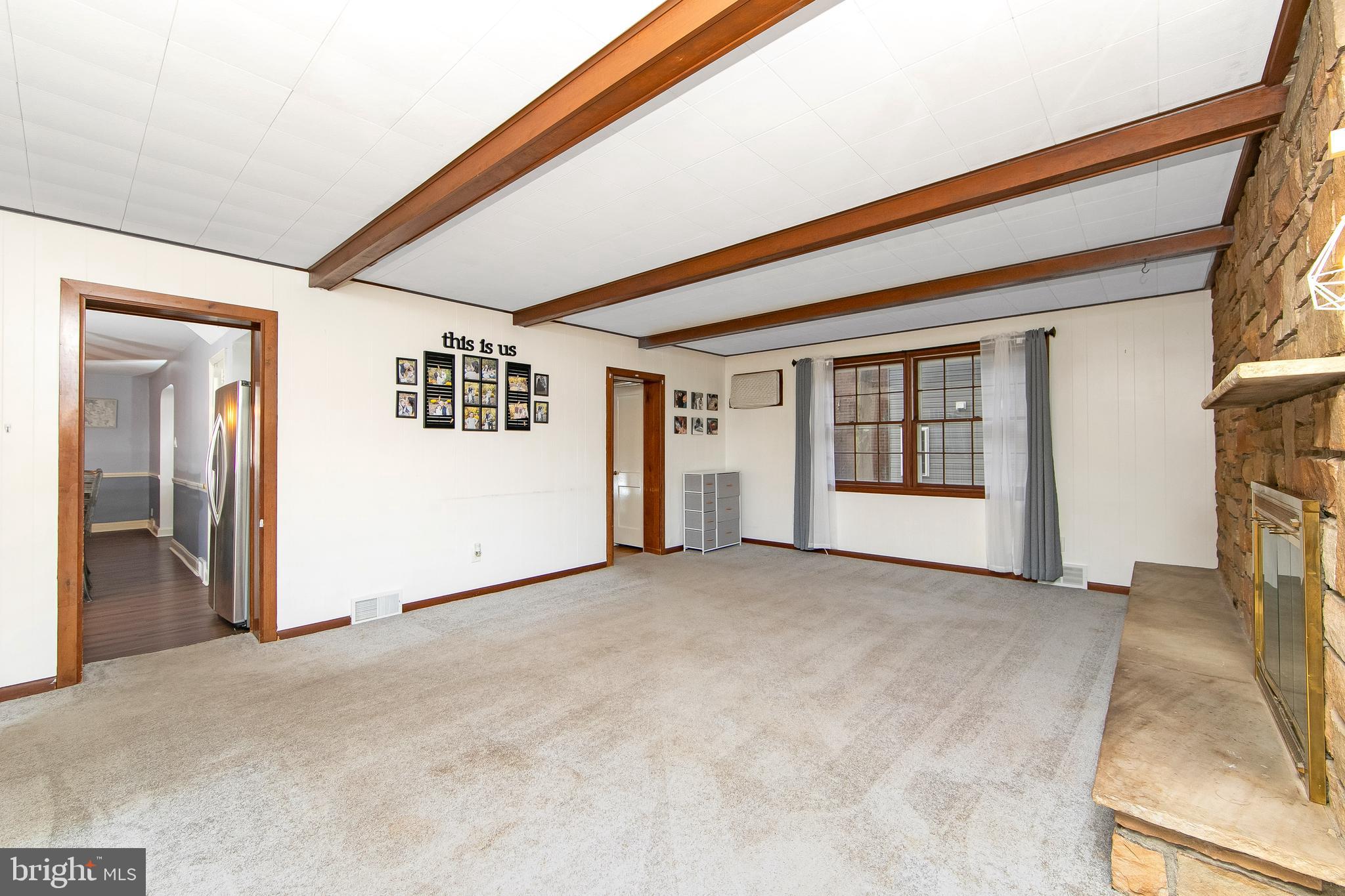 ROLLING GREEN - Residential Lease