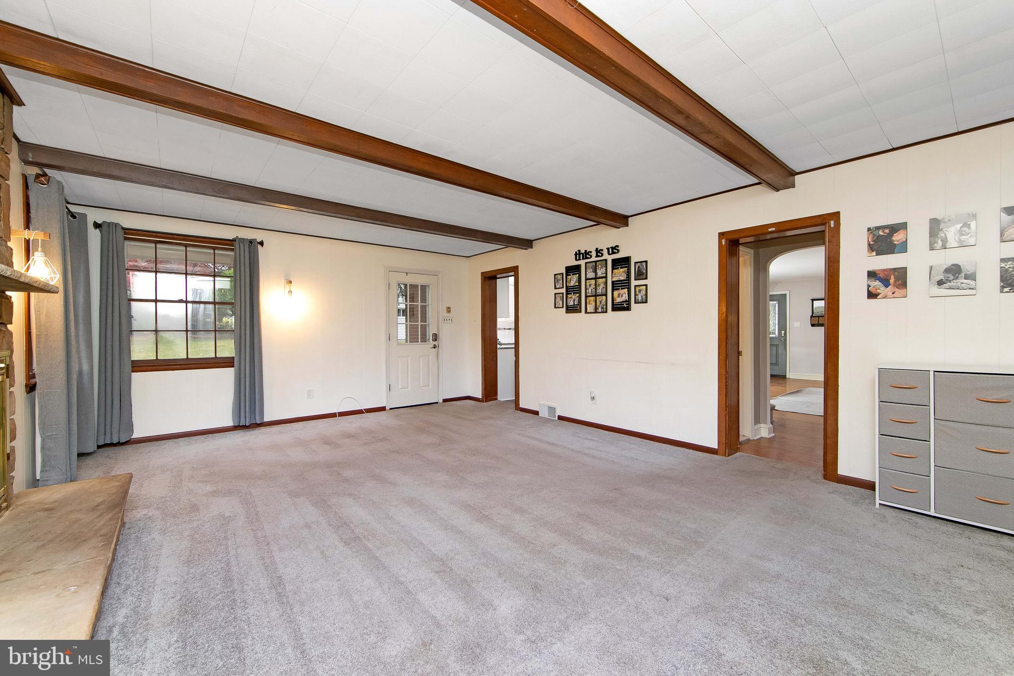 ROLLING GREEN - Residential Lease