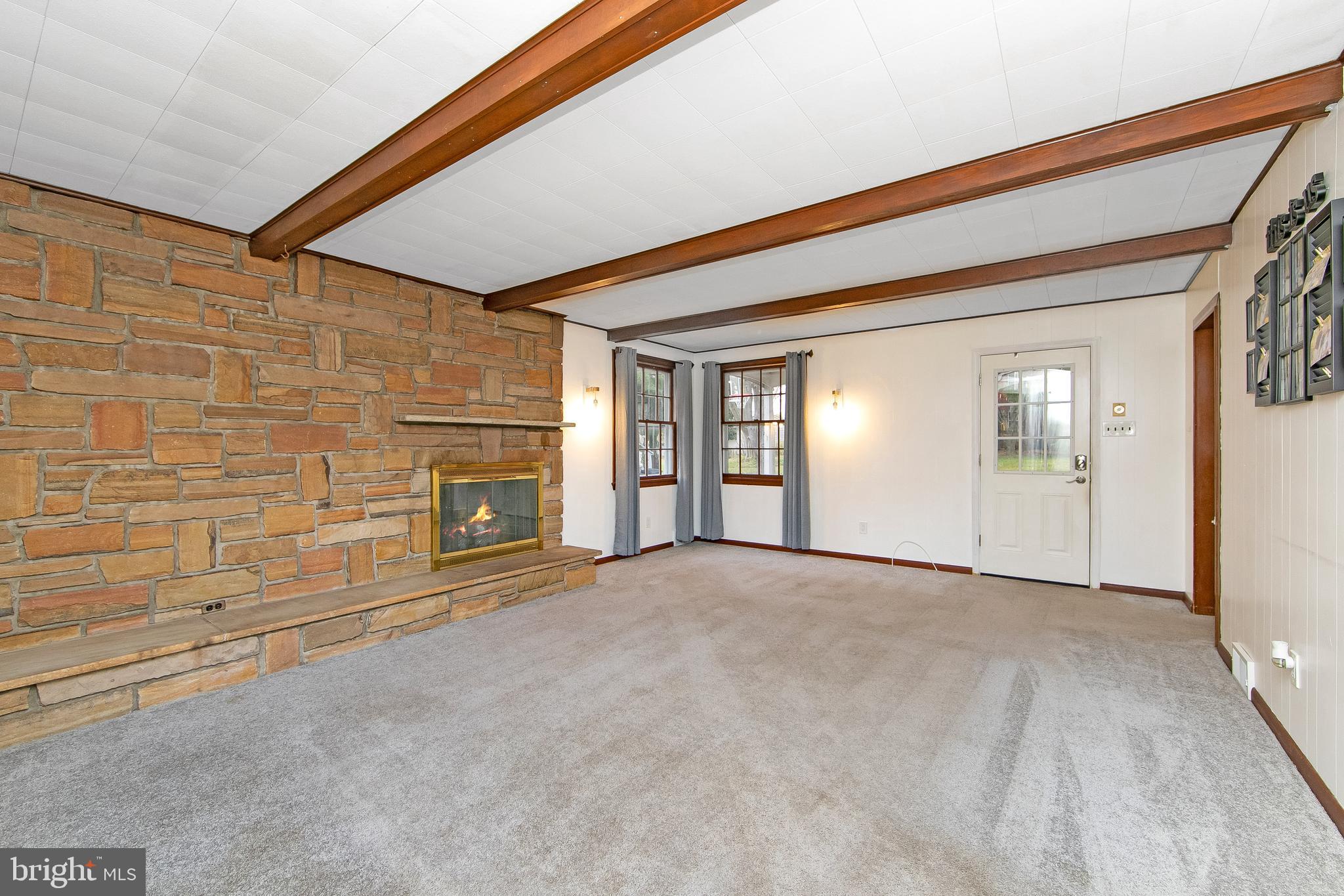 ROLLING GREEN - Residential Lease