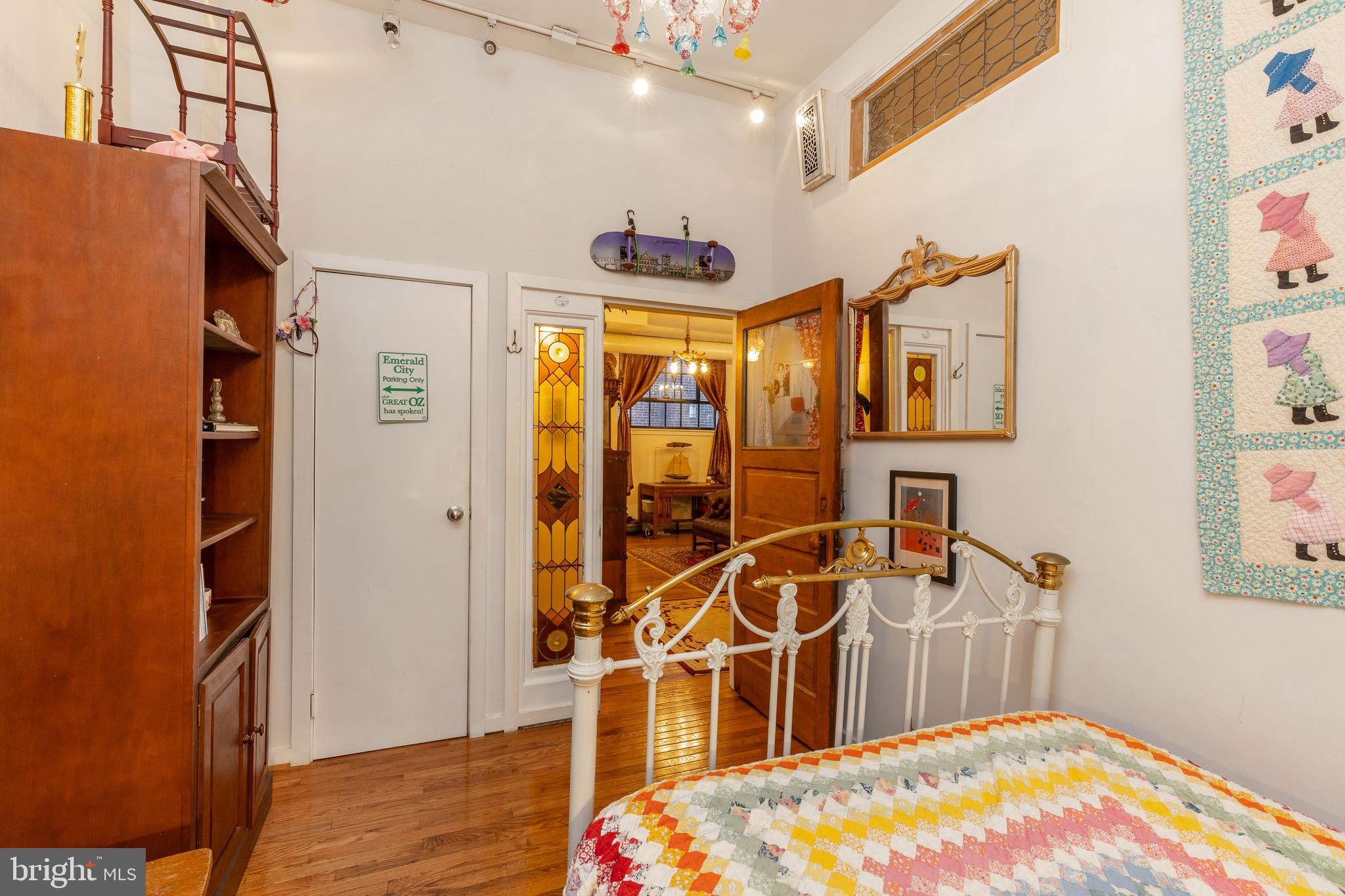 OLD CITY - Residential