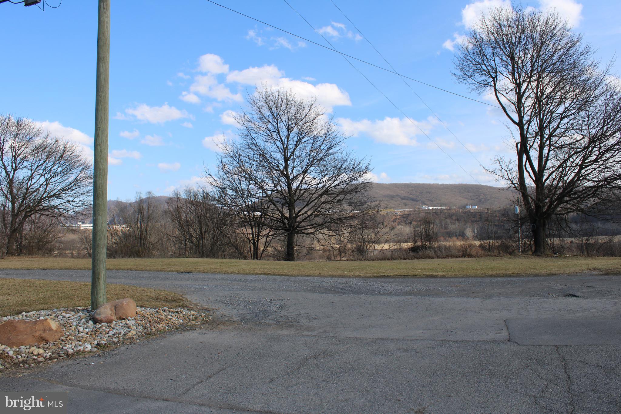 LOT 4 MCMULLEN HIGHWAY