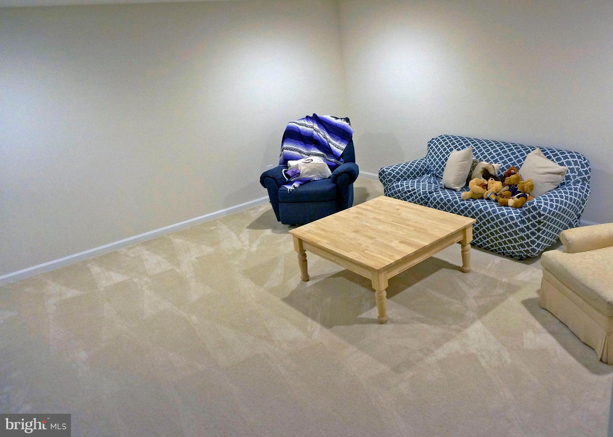 EAGLES POINTE WEST - Residential