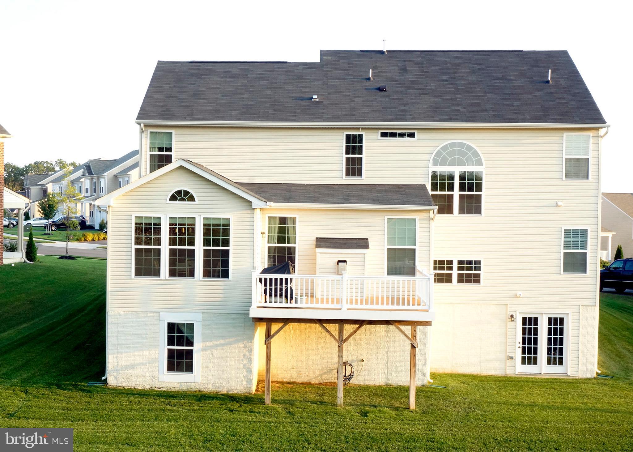 EAGLES POINTE WEST - Residential