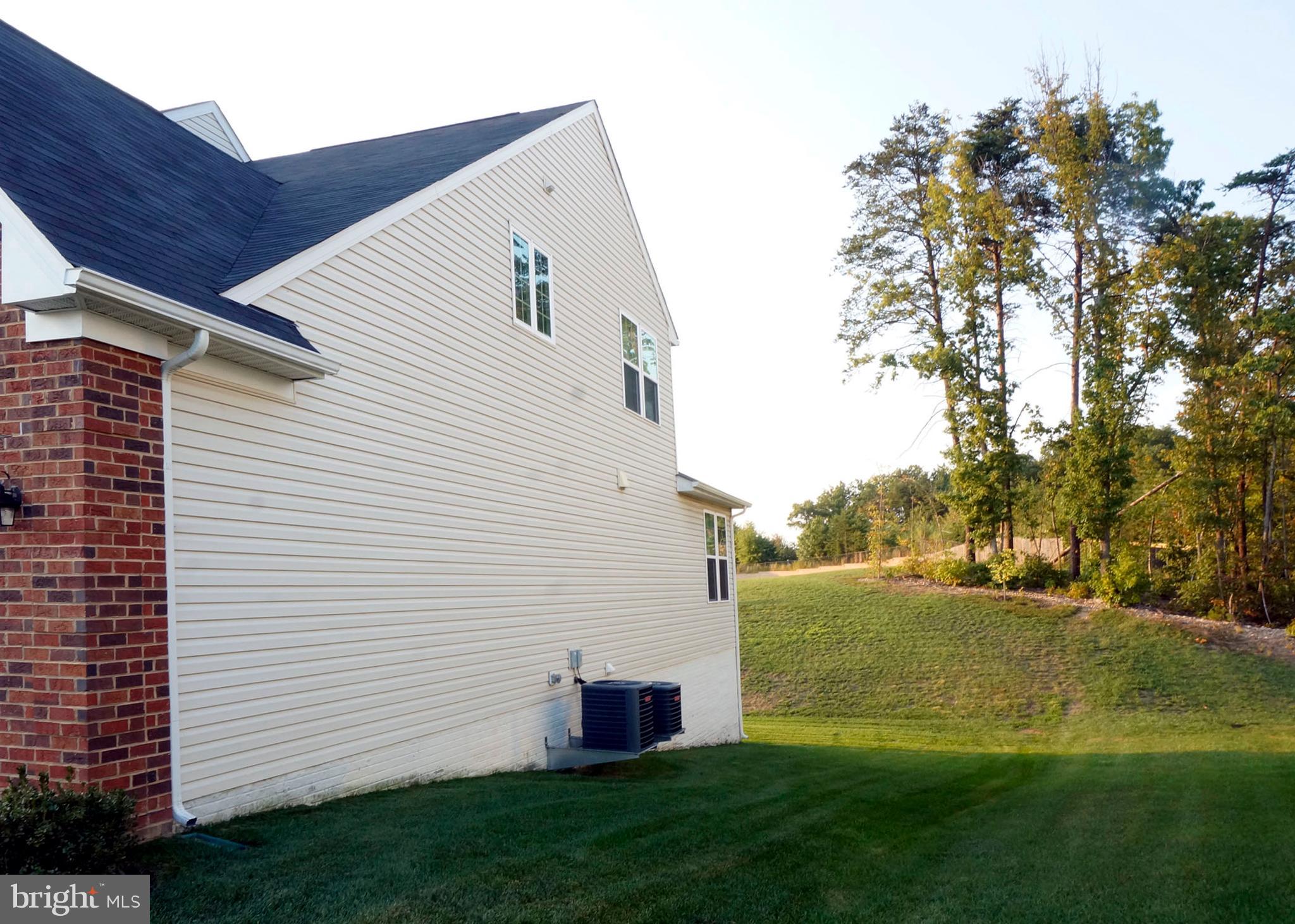 EAGLES POINTE WEST - Residential