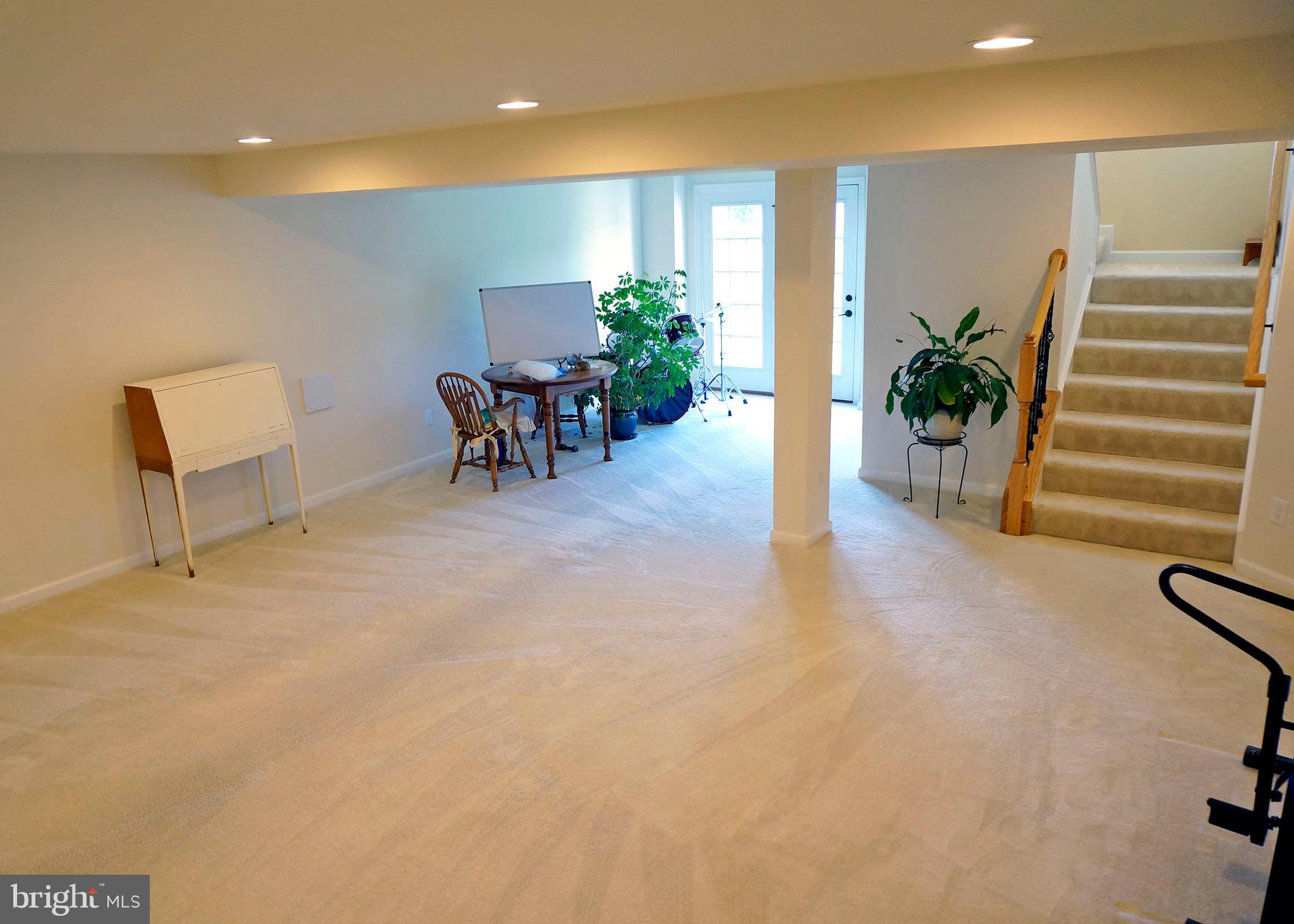 EAGLES POINTE WEST - Residential