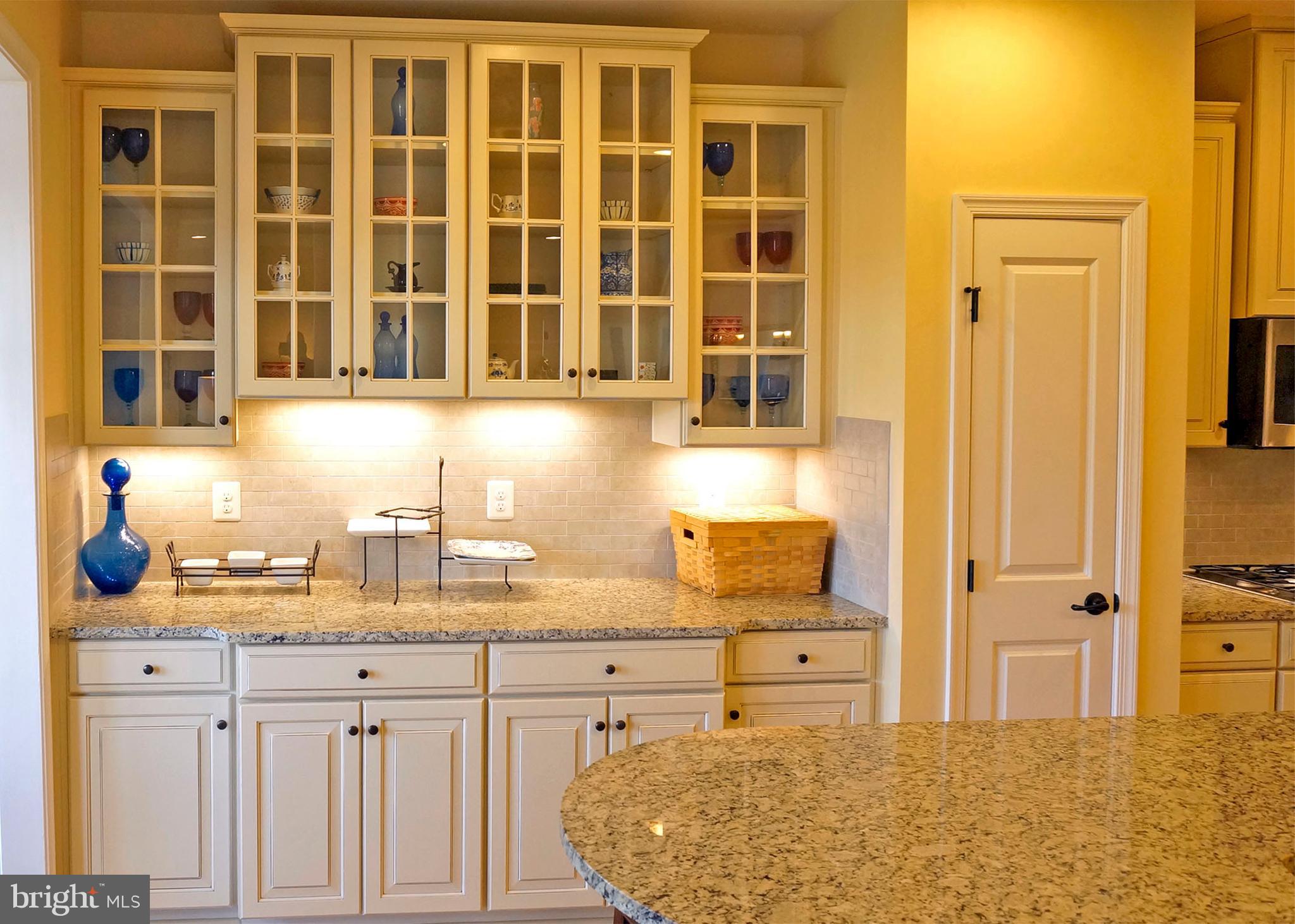 EAGLES POINTE WEST - Residential