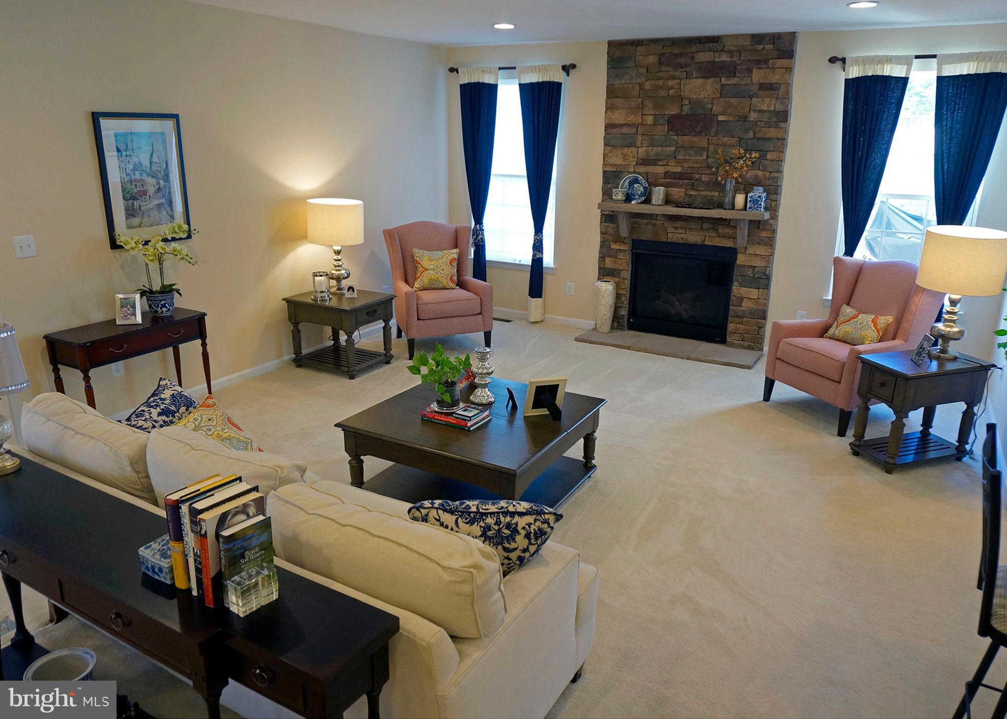 EAGLES POINTE WEST - Residential