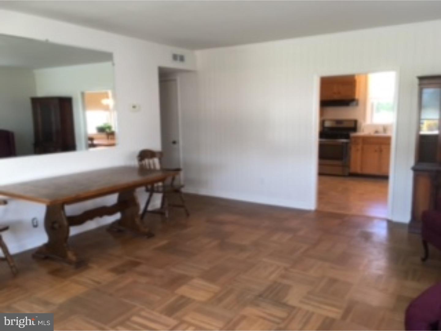BUSTLETON - Residential