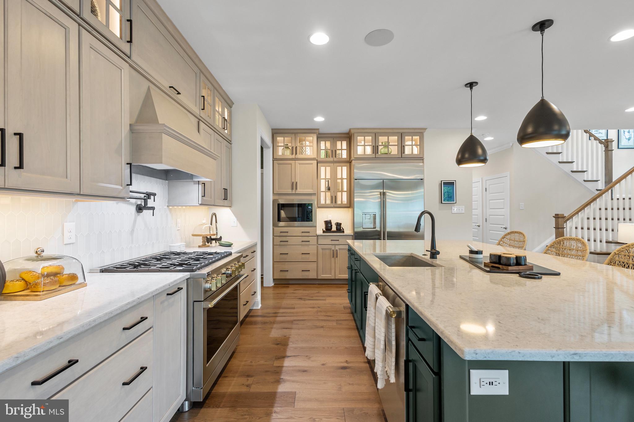 BRENTWOOD - Residential