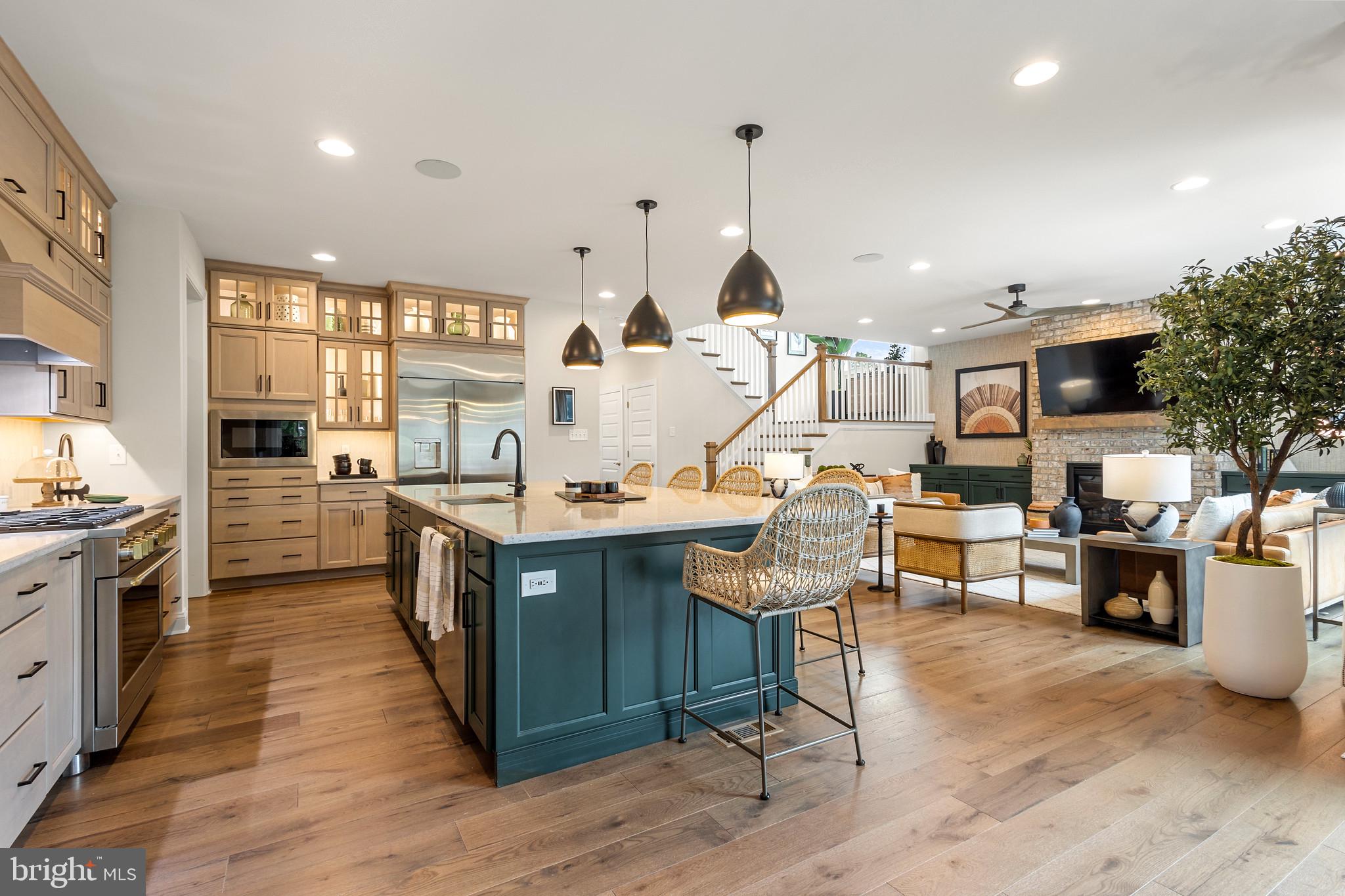 BRENTWOOD - Residential