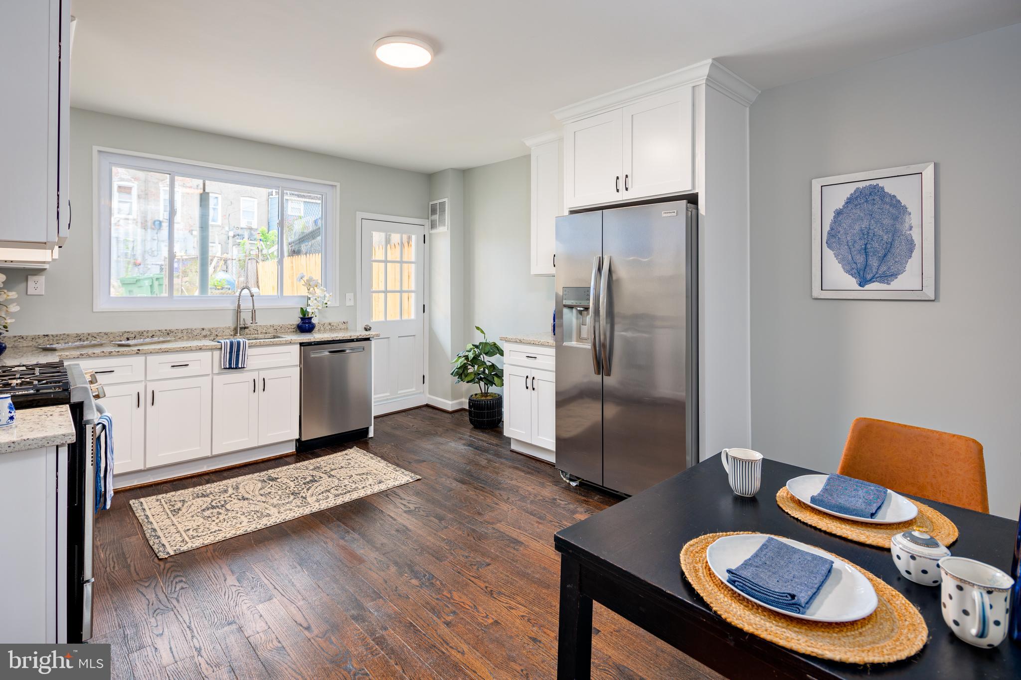 GREEKTOWN - Residential