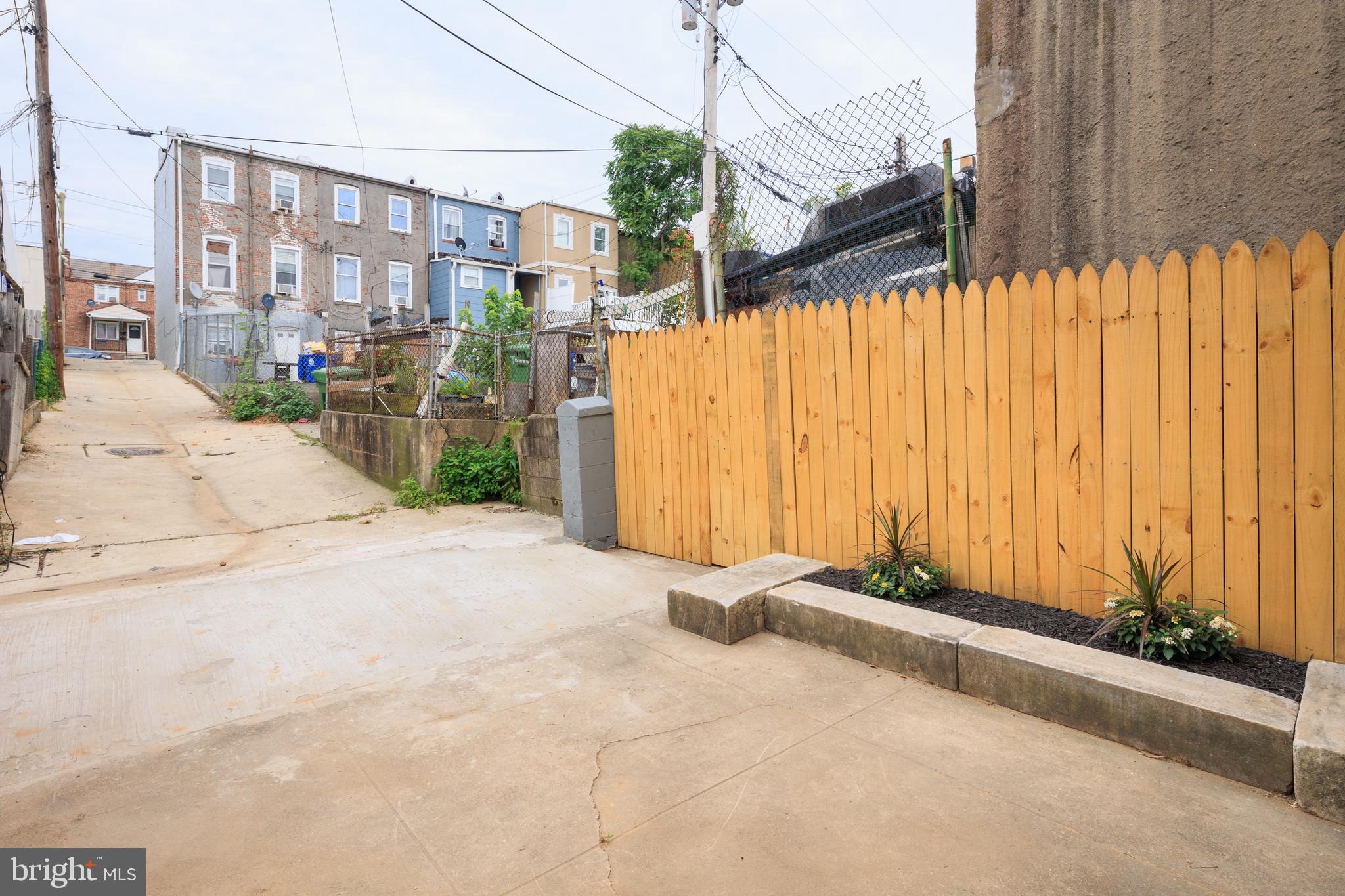 GREEKTOWN - Residential