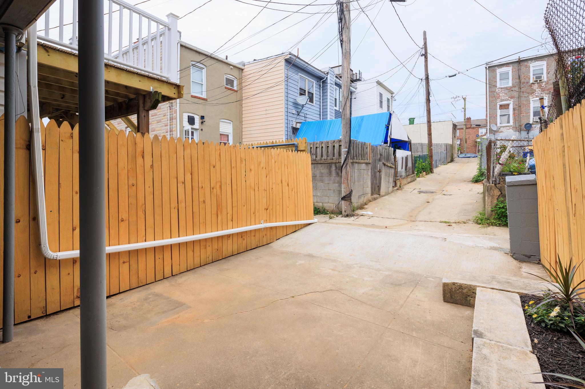 GREEKTOWN - Residential