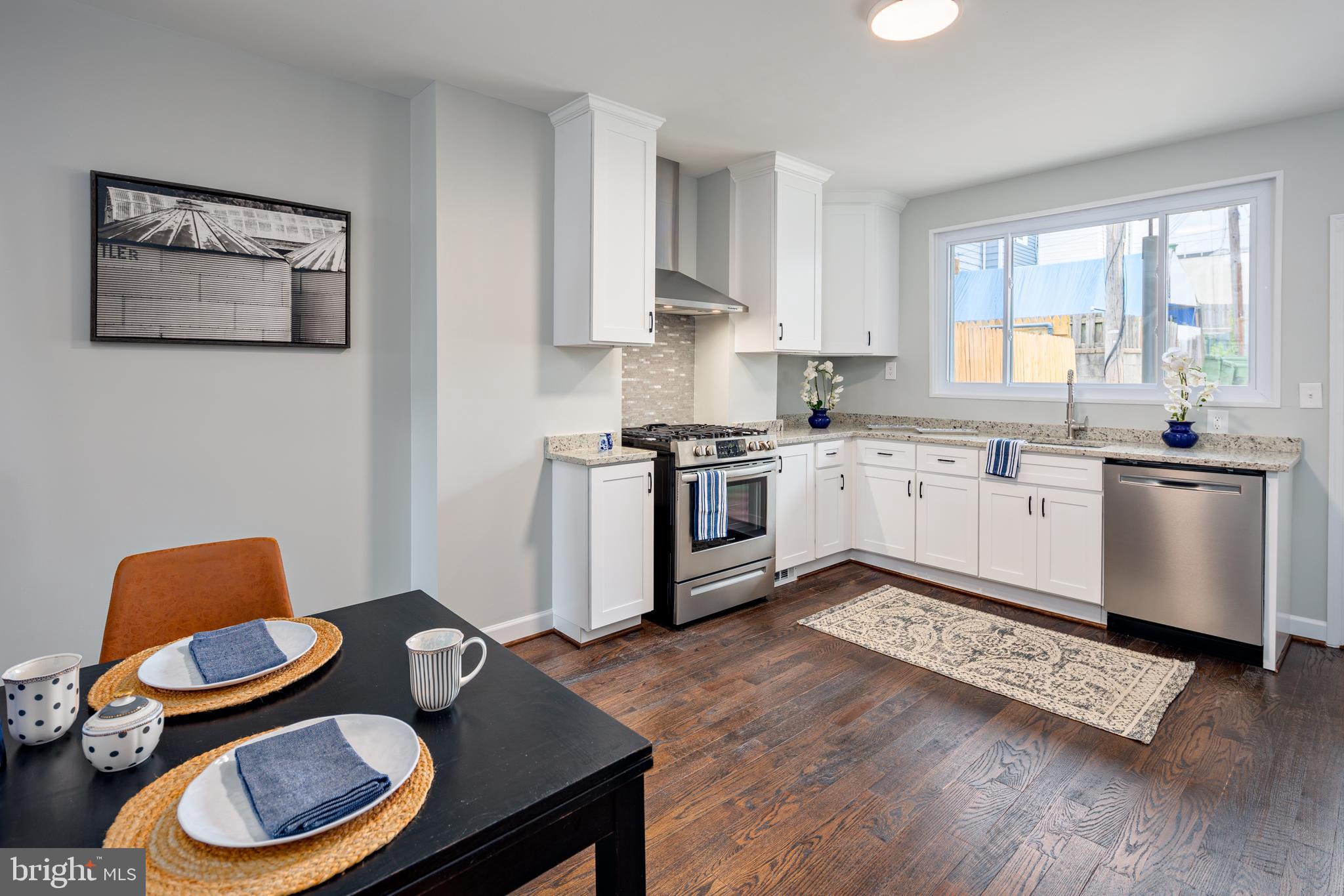 GREEKTOWN - Residential