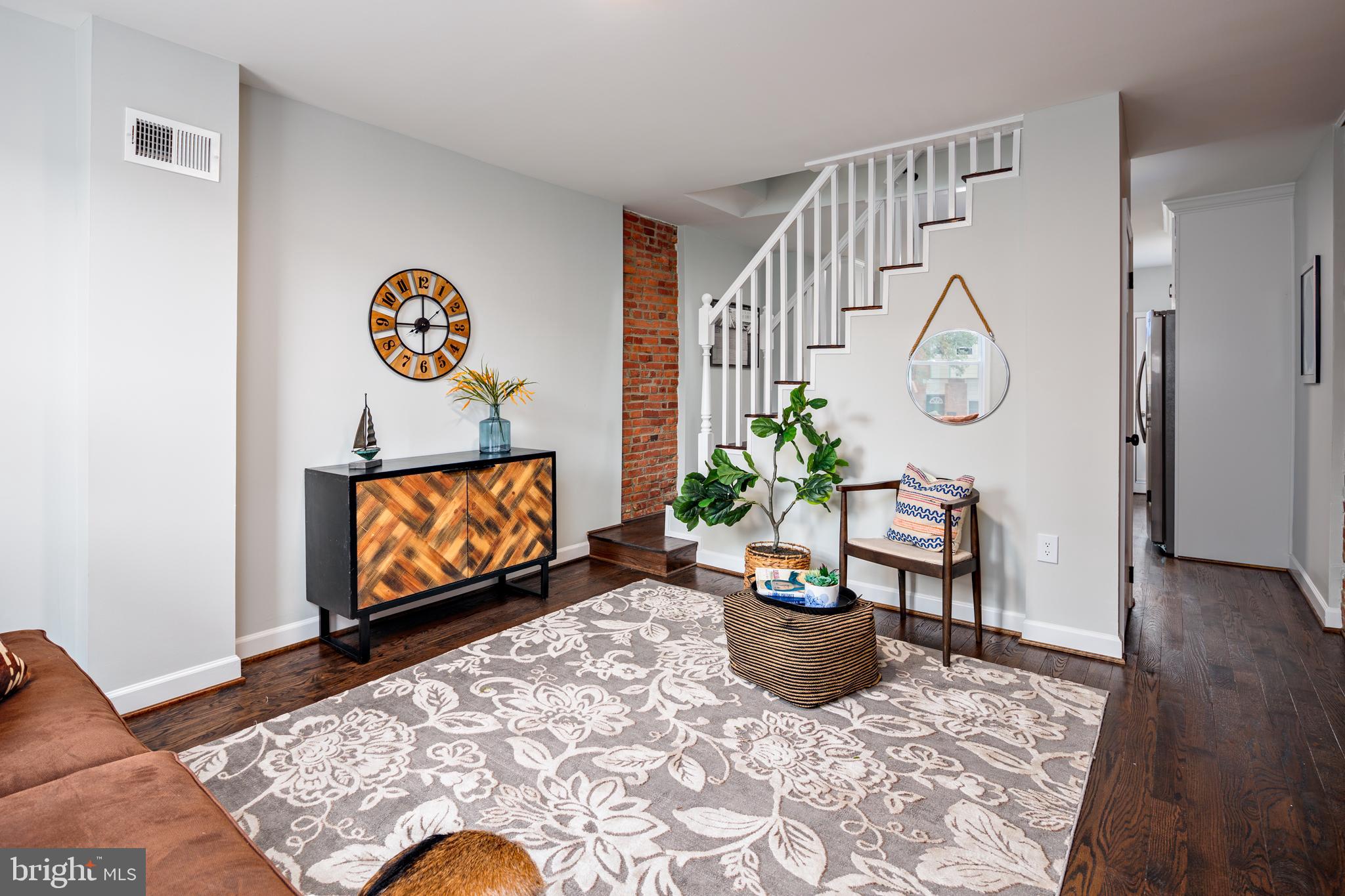 GREEKTOWN - Residential