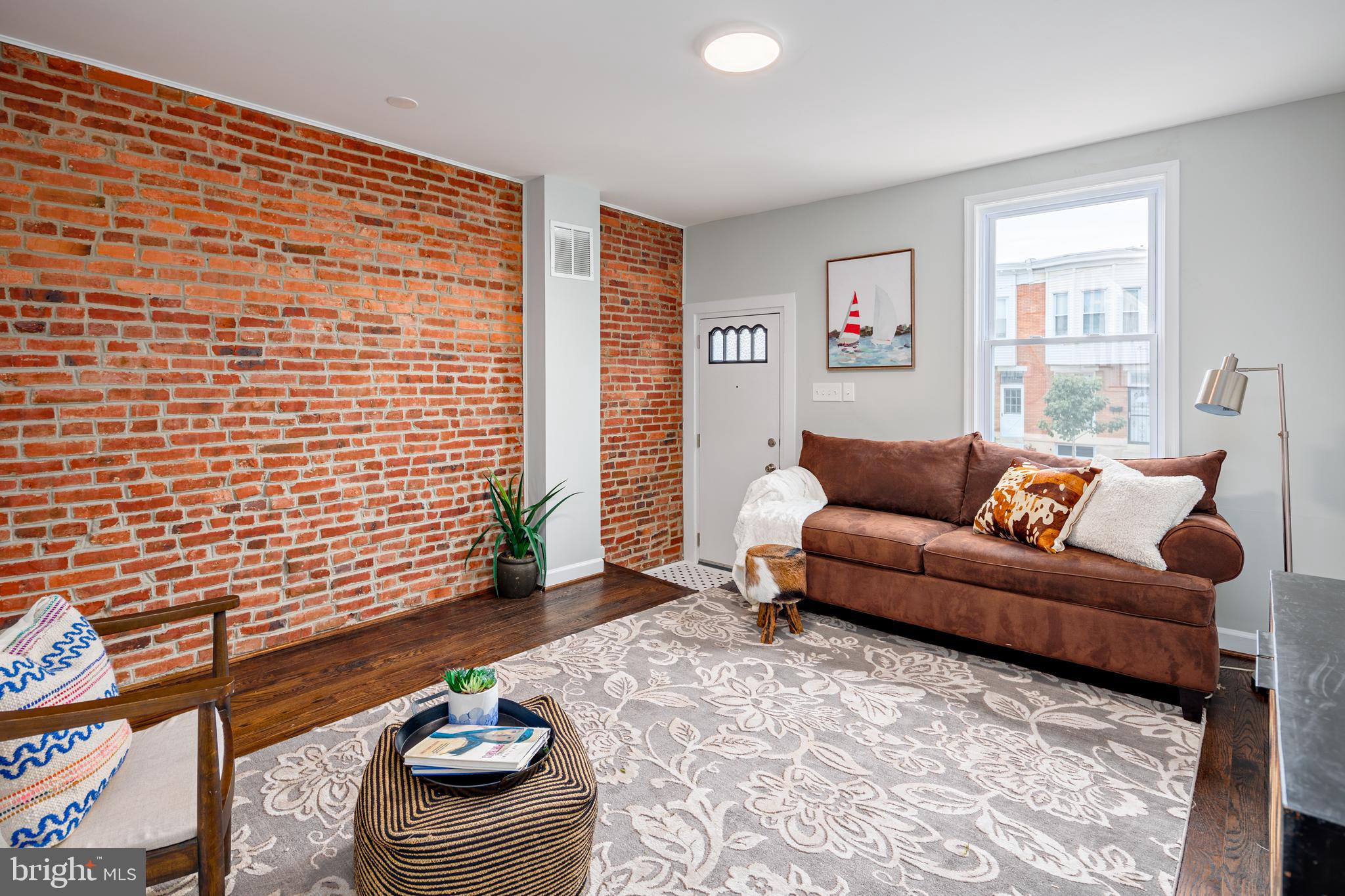 GREEKTOWN - Residential