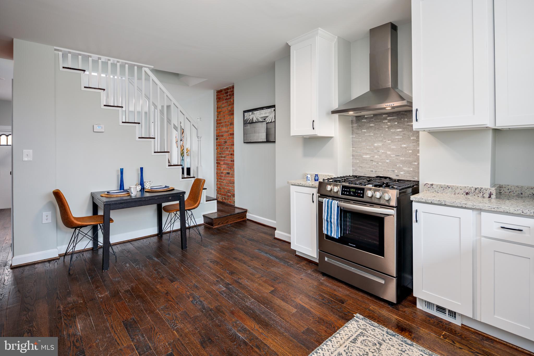 GREEKTOWN - Residential