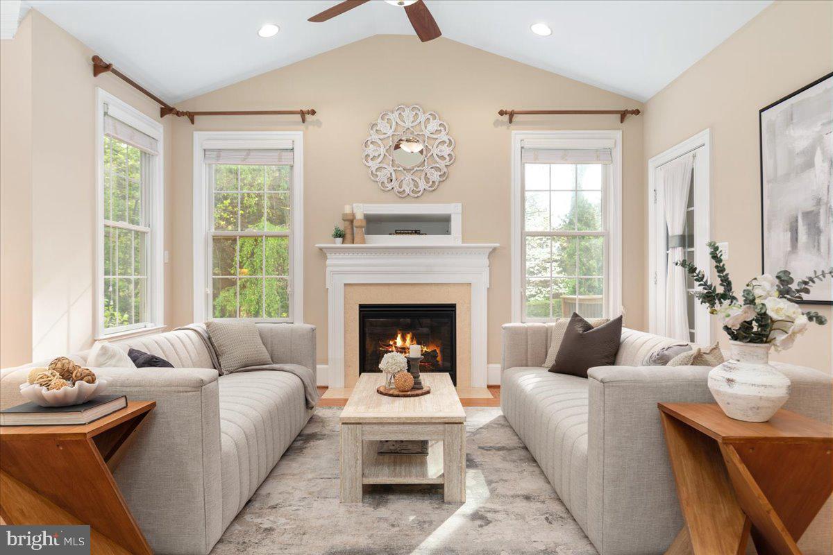 SLEEPY HOLLOW - Residential