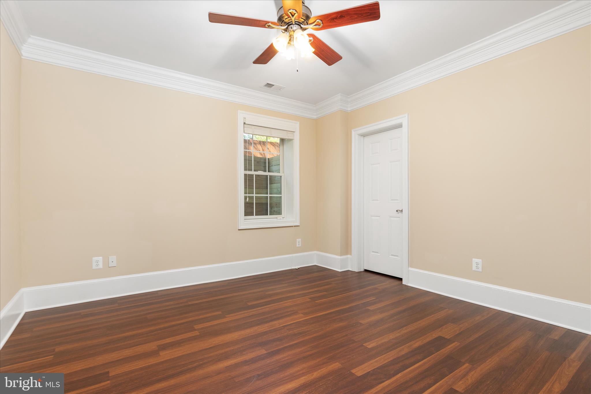 SLEEPY HOLLOW - Residential