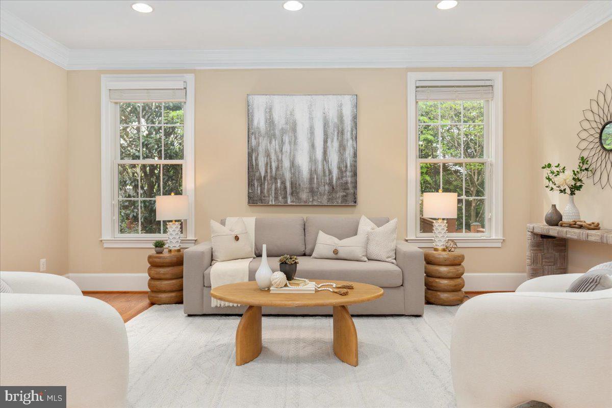 SLEEPY HOLLOW - Residential